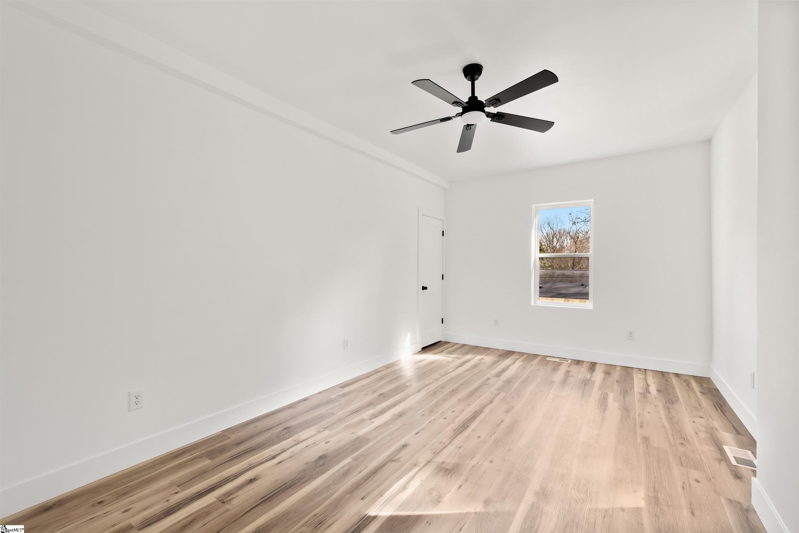 221 Calvert Street Spartanburg, SC 29307