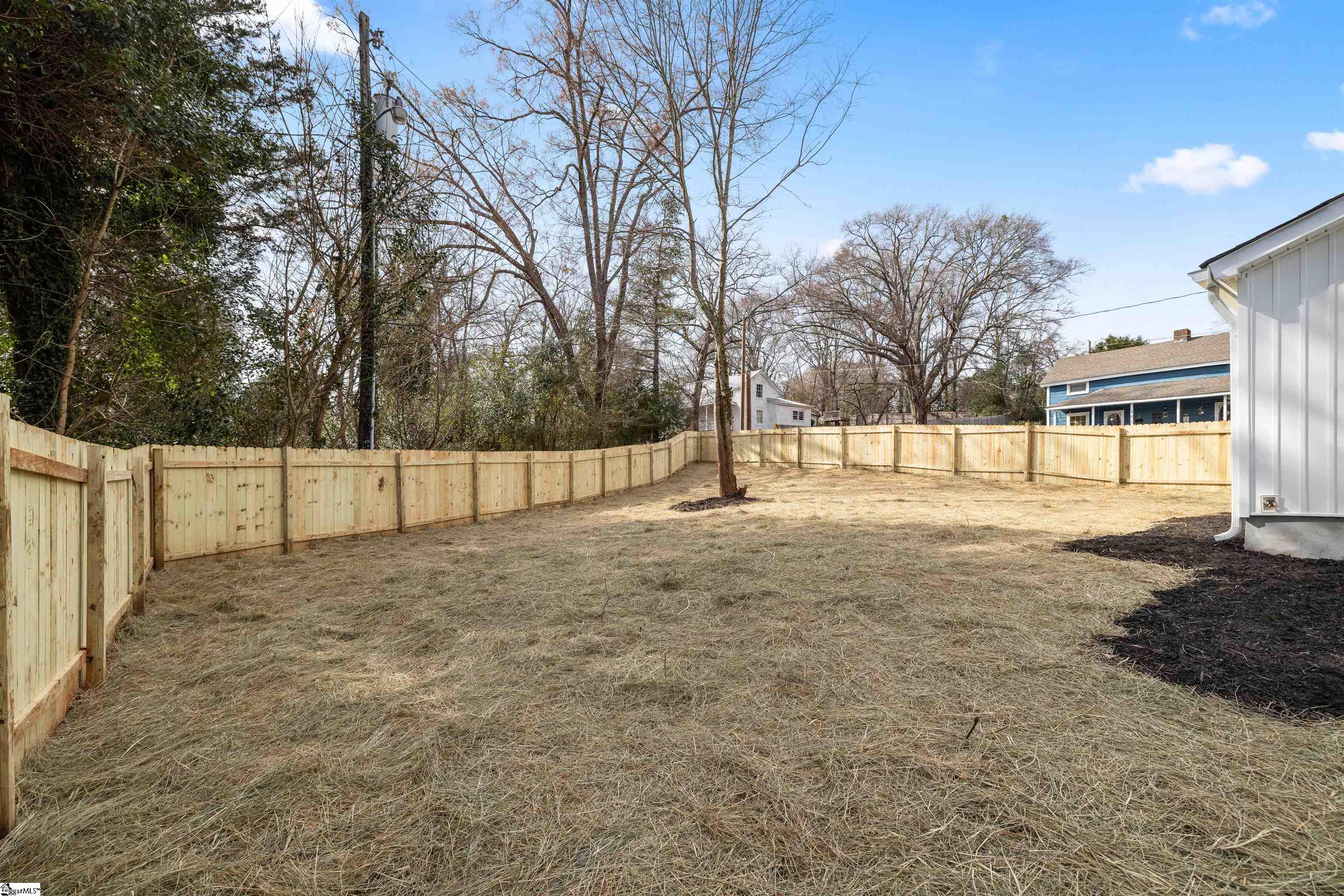 221 Calvert Street Spartanburg, SC 29307