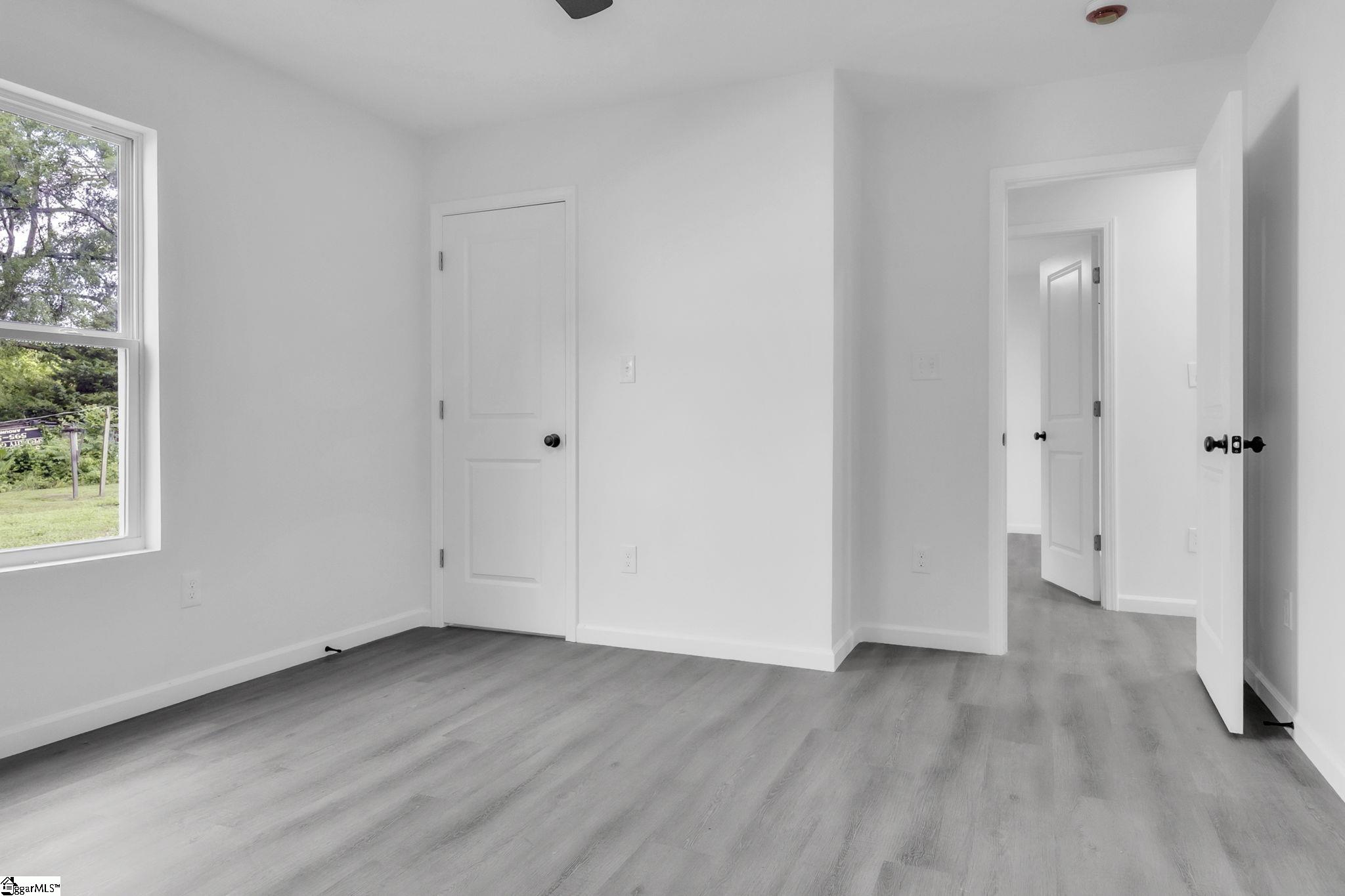 182 Ridge Street Spartanburg, SC 29302