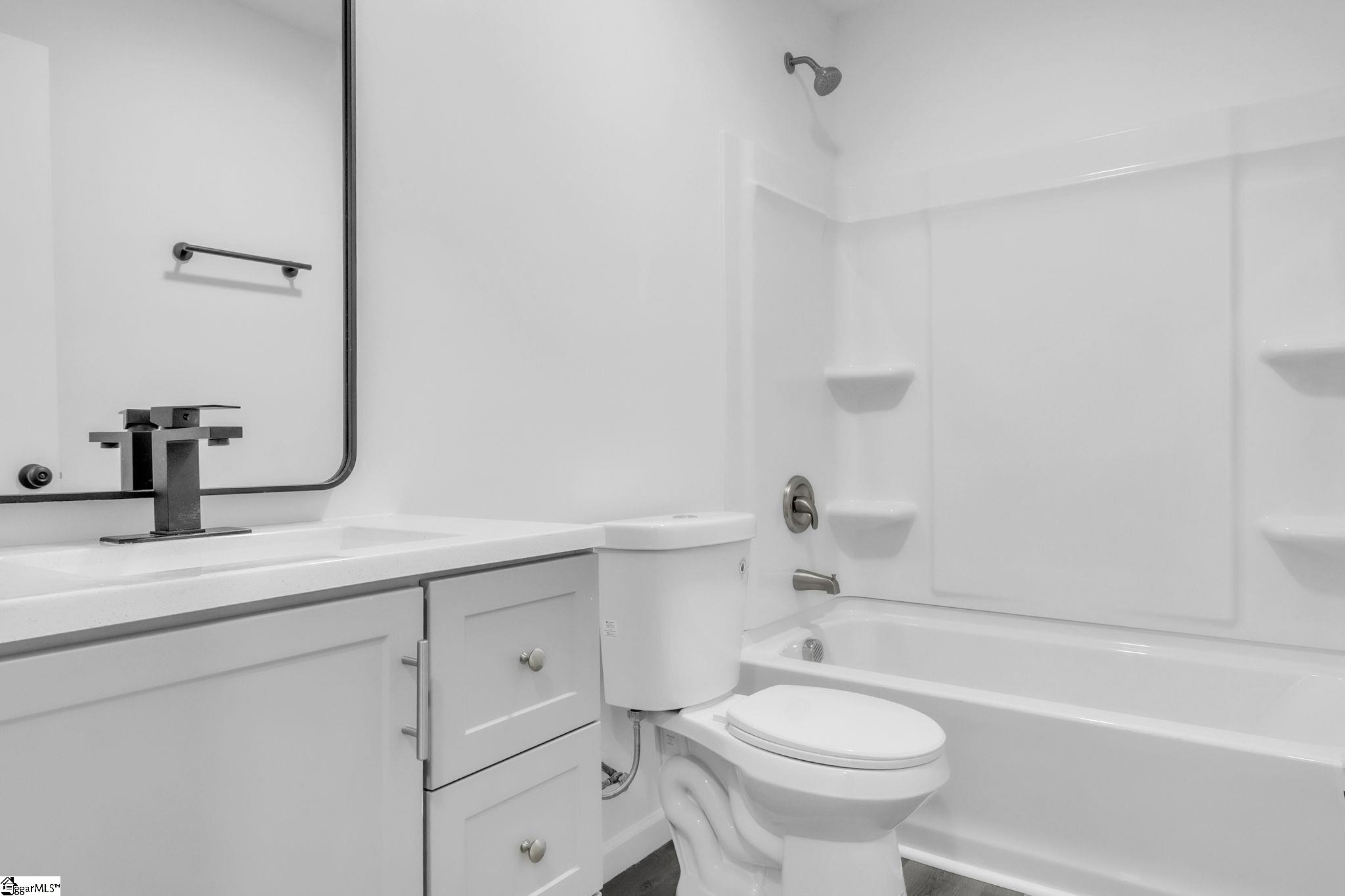 182 Ridge Street Spartanburg, SC 29302