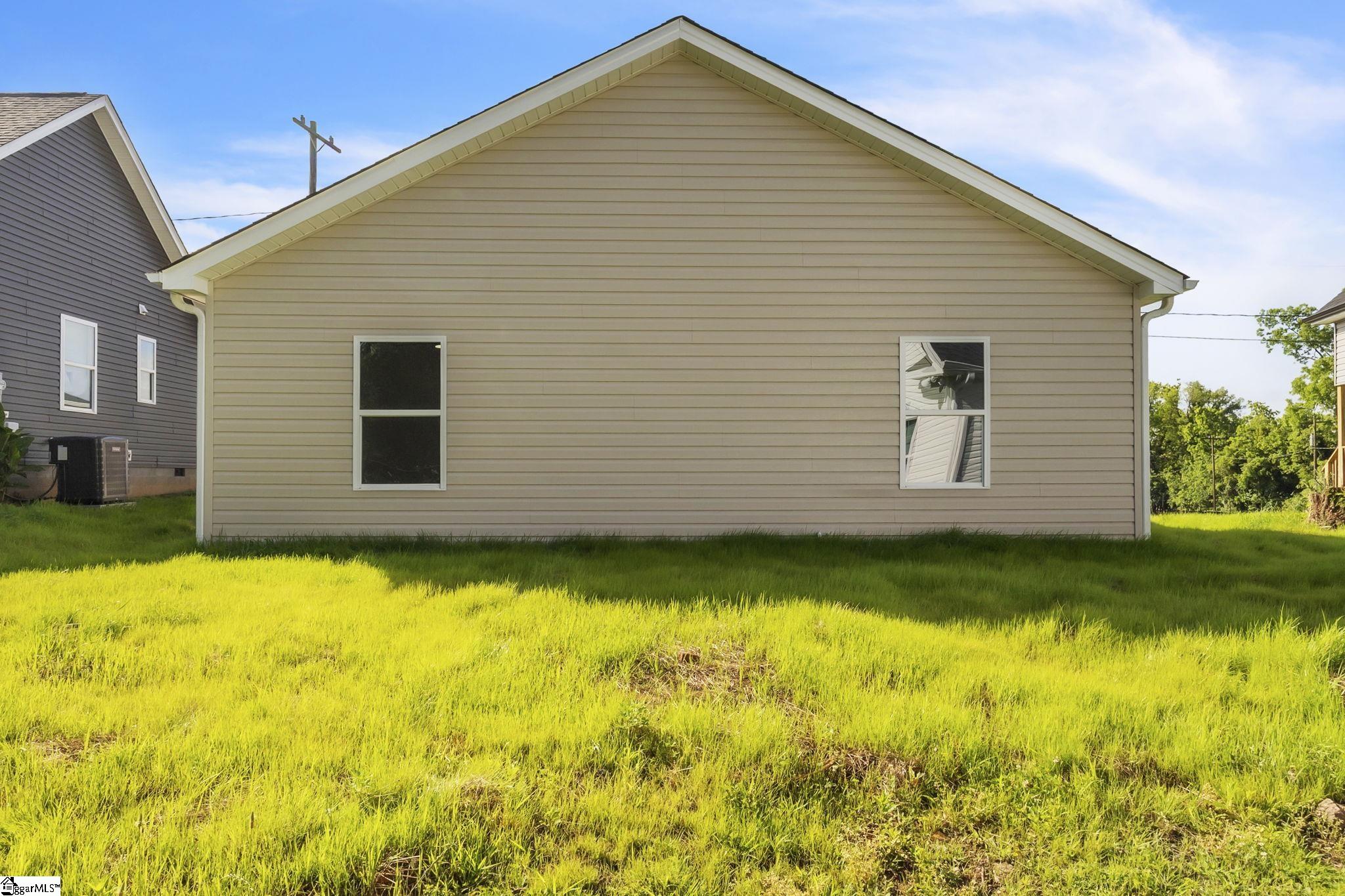 182 Ridge Street Spartanburg, SC 29302