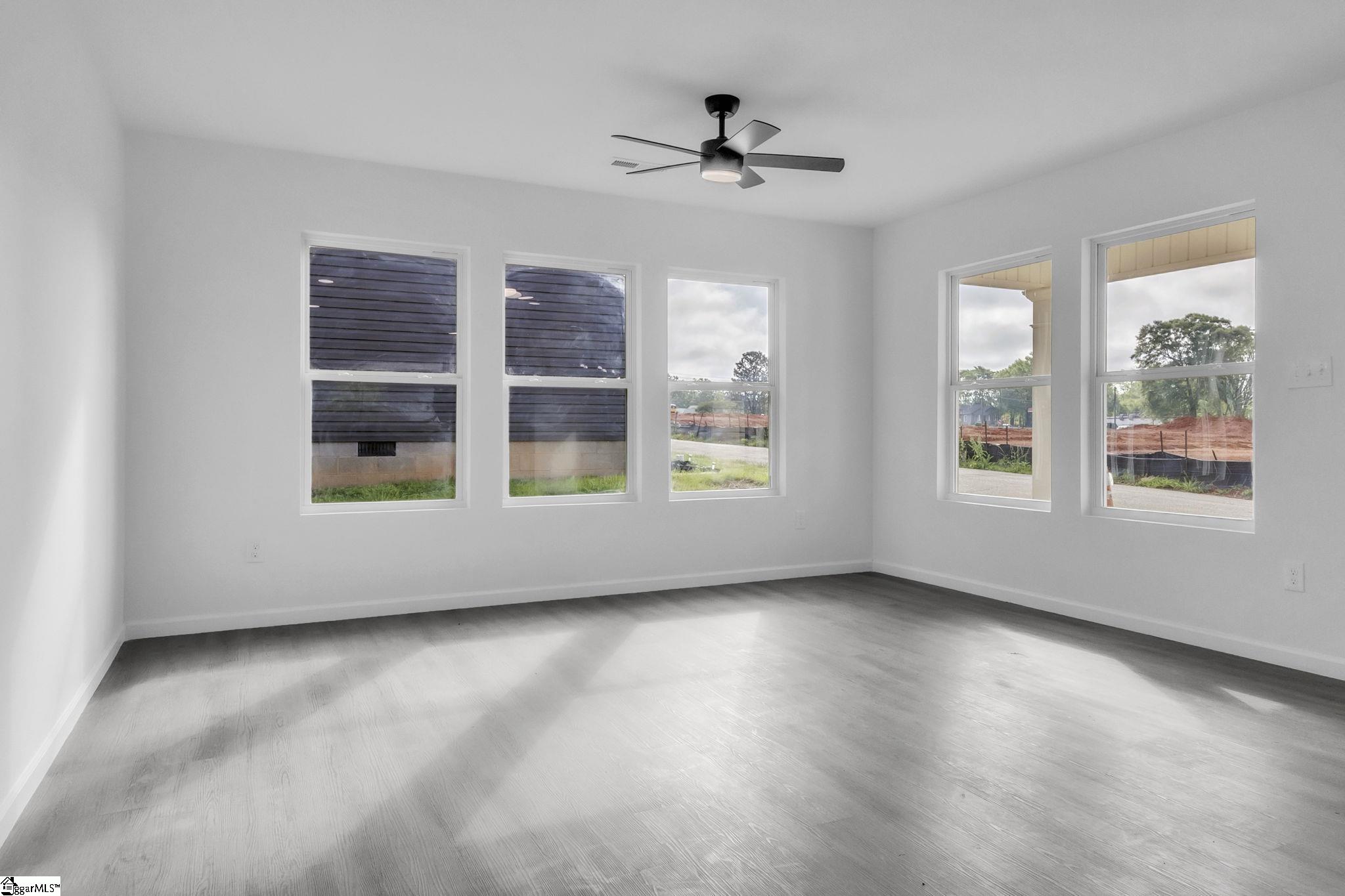 182 Ridge Street Spartanburg, SC 29302