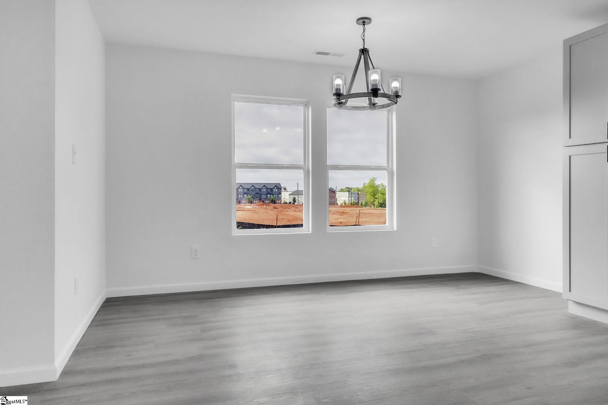 182 Ridge Street Spartanburg, SC 29302