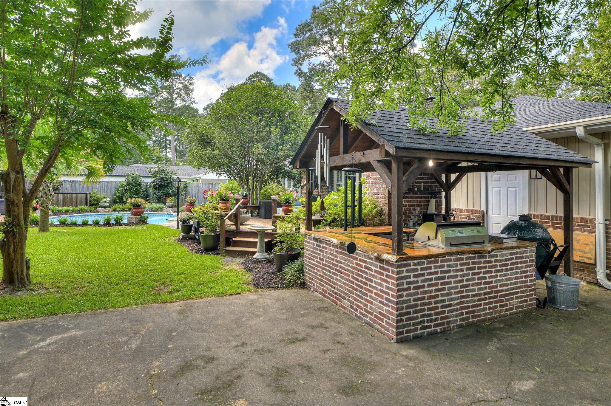 215 SE Barnard Avenue Aiken, SC 29801