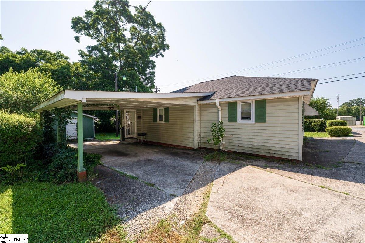 1086 Hayne Street Spartanburg, SC 29301