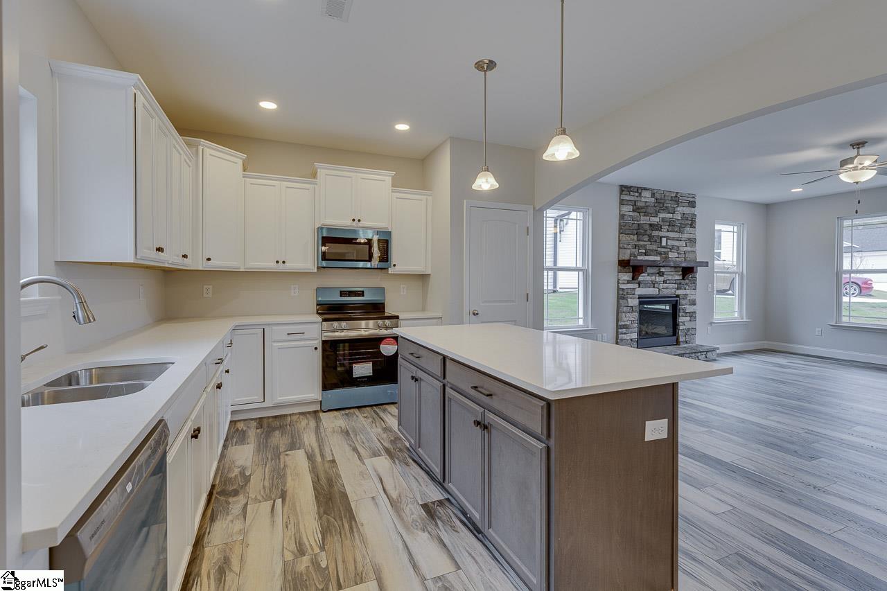 213 Legacy Lane Pickens, SC 29671