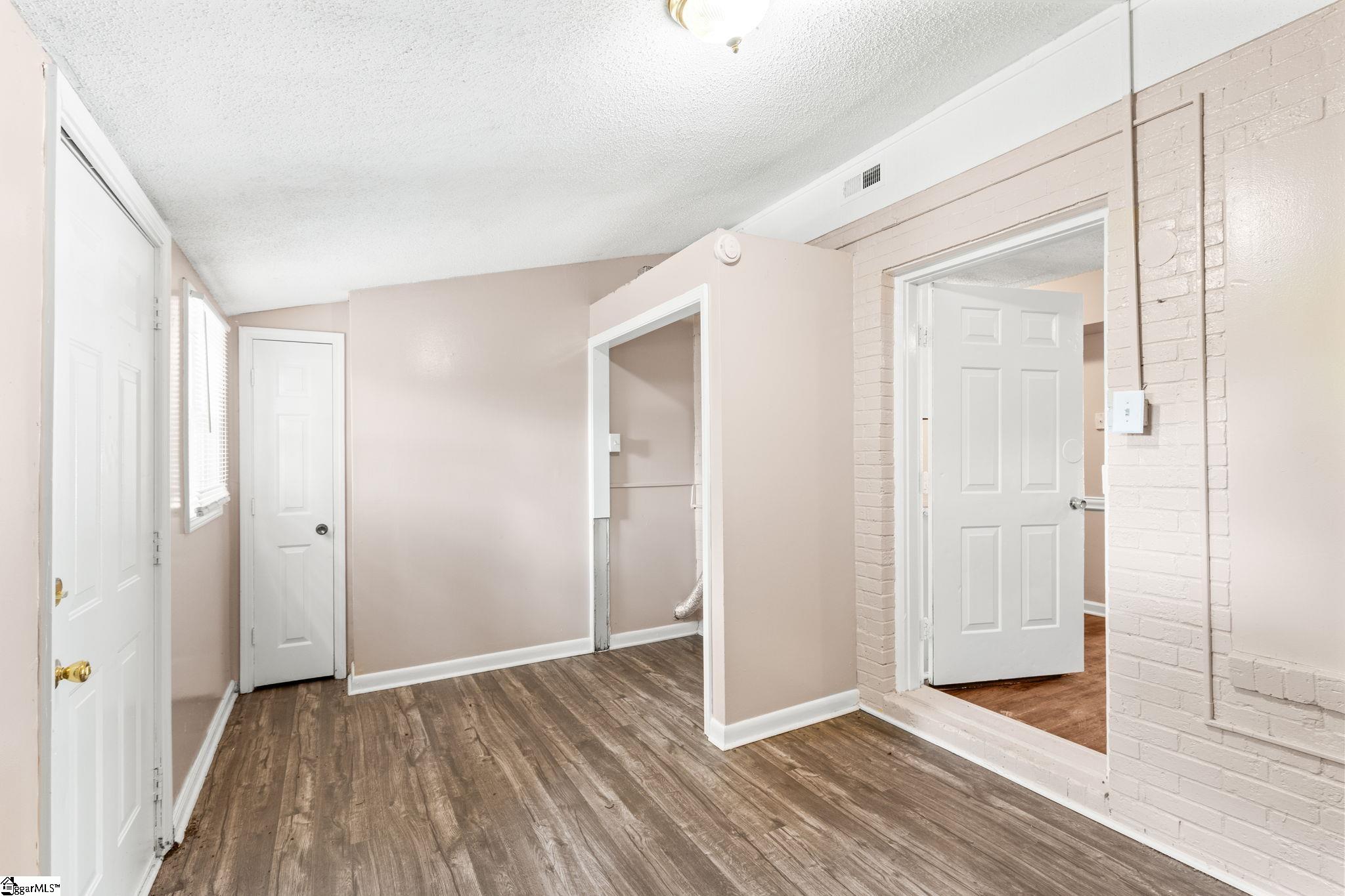 6526 White Horse Road UNIT Unit 13C Greenville, SC 29611