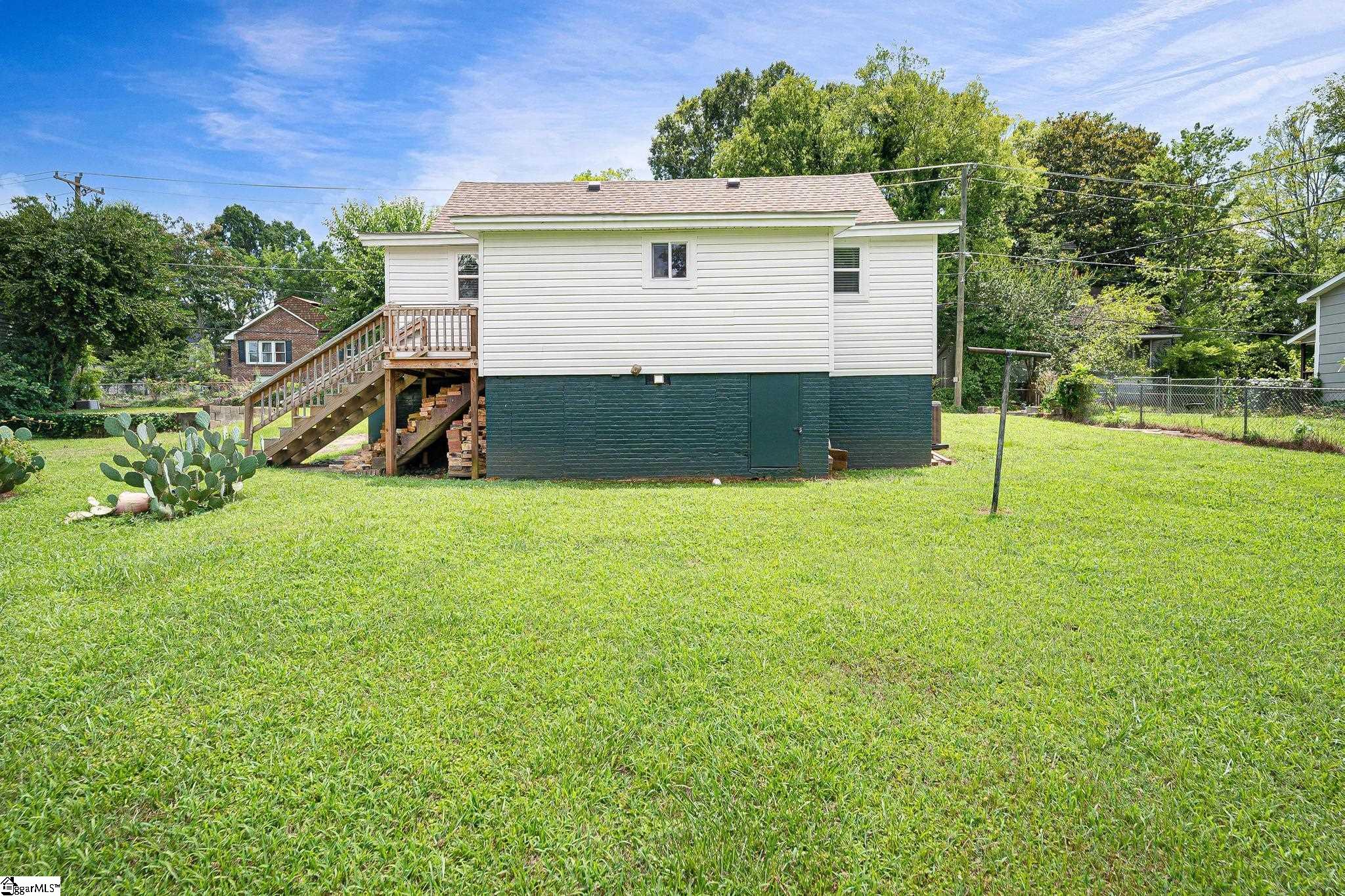 25 E 5th Street Greenville, SC 29611