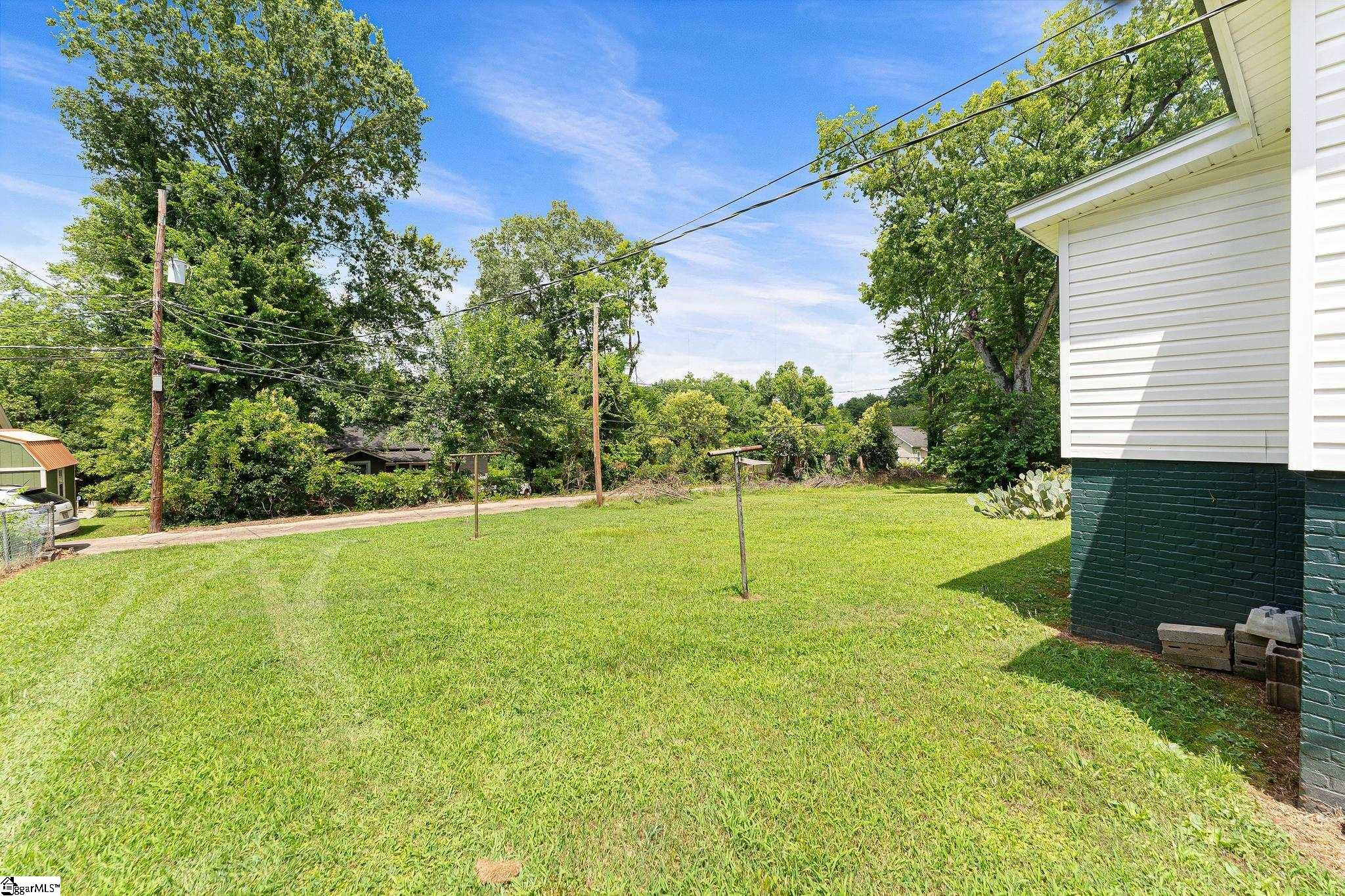 25 E 5th Street Greenville, SC 29611