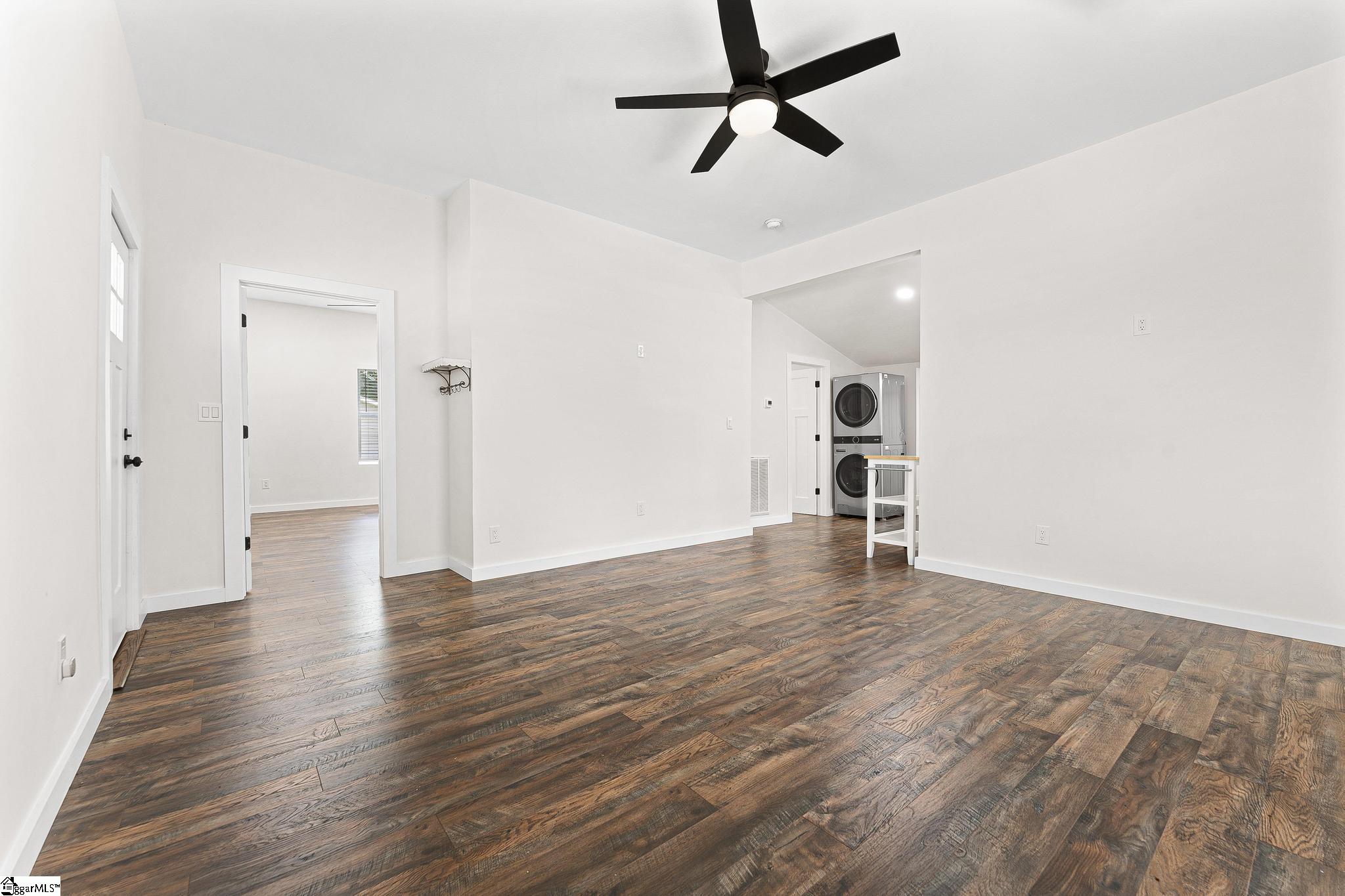 25 E 5th Street Greenville, SC 29611