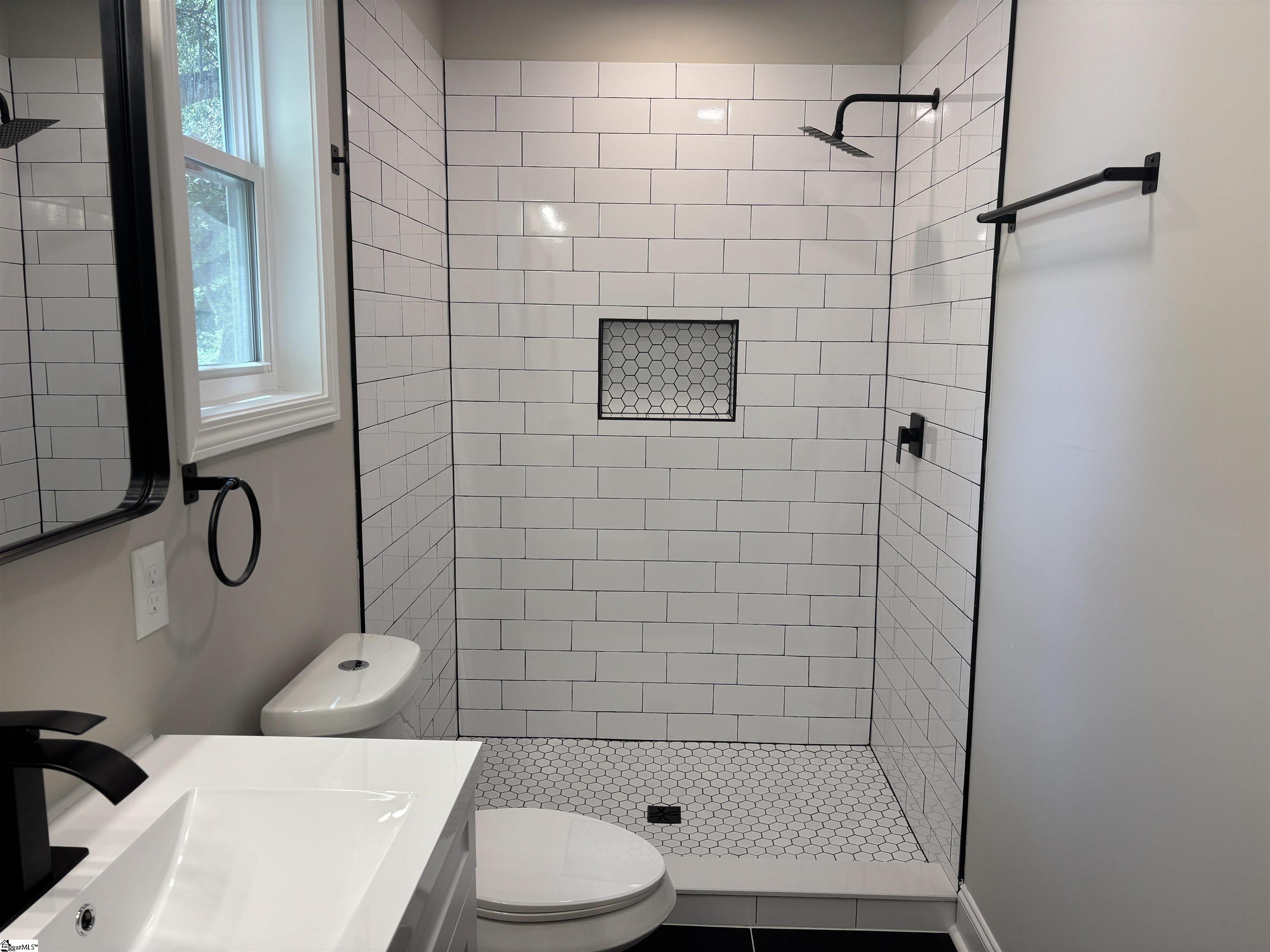 12 Valley View Drive Greenville, SC 29605