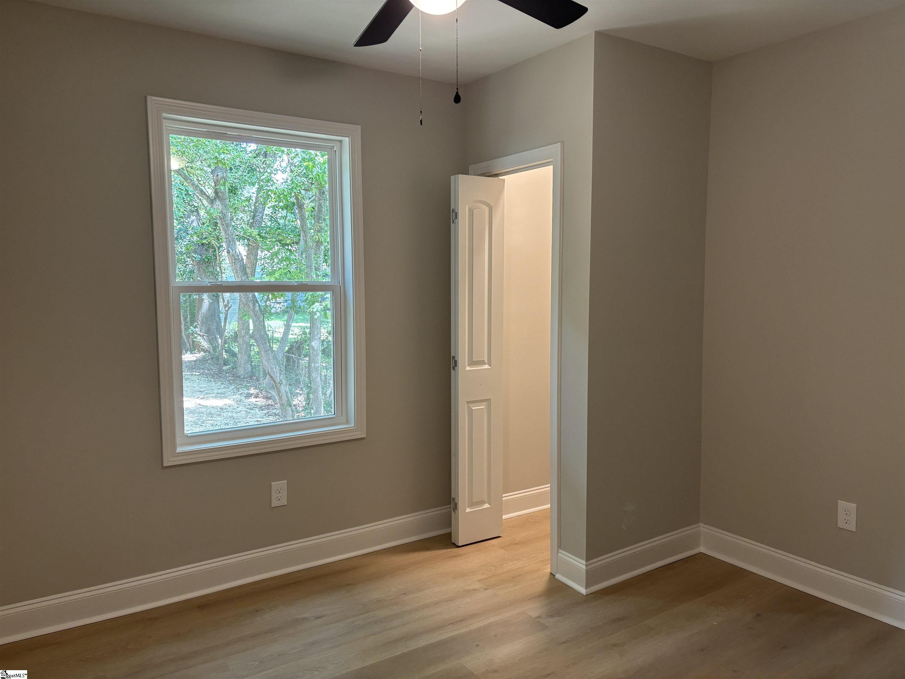 12 Valley View Drive Greenville, SC 29605