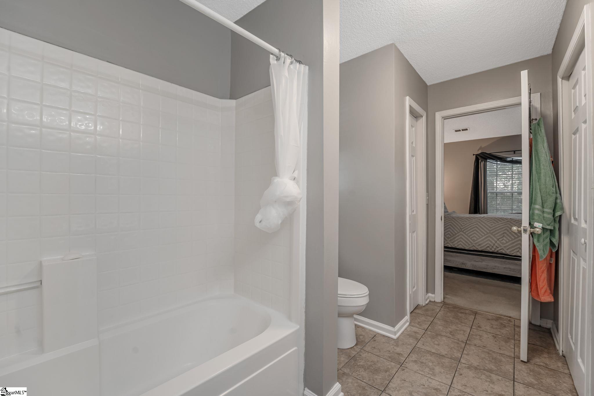 620 Thornbird Circle Boiling Springs, SC 29316