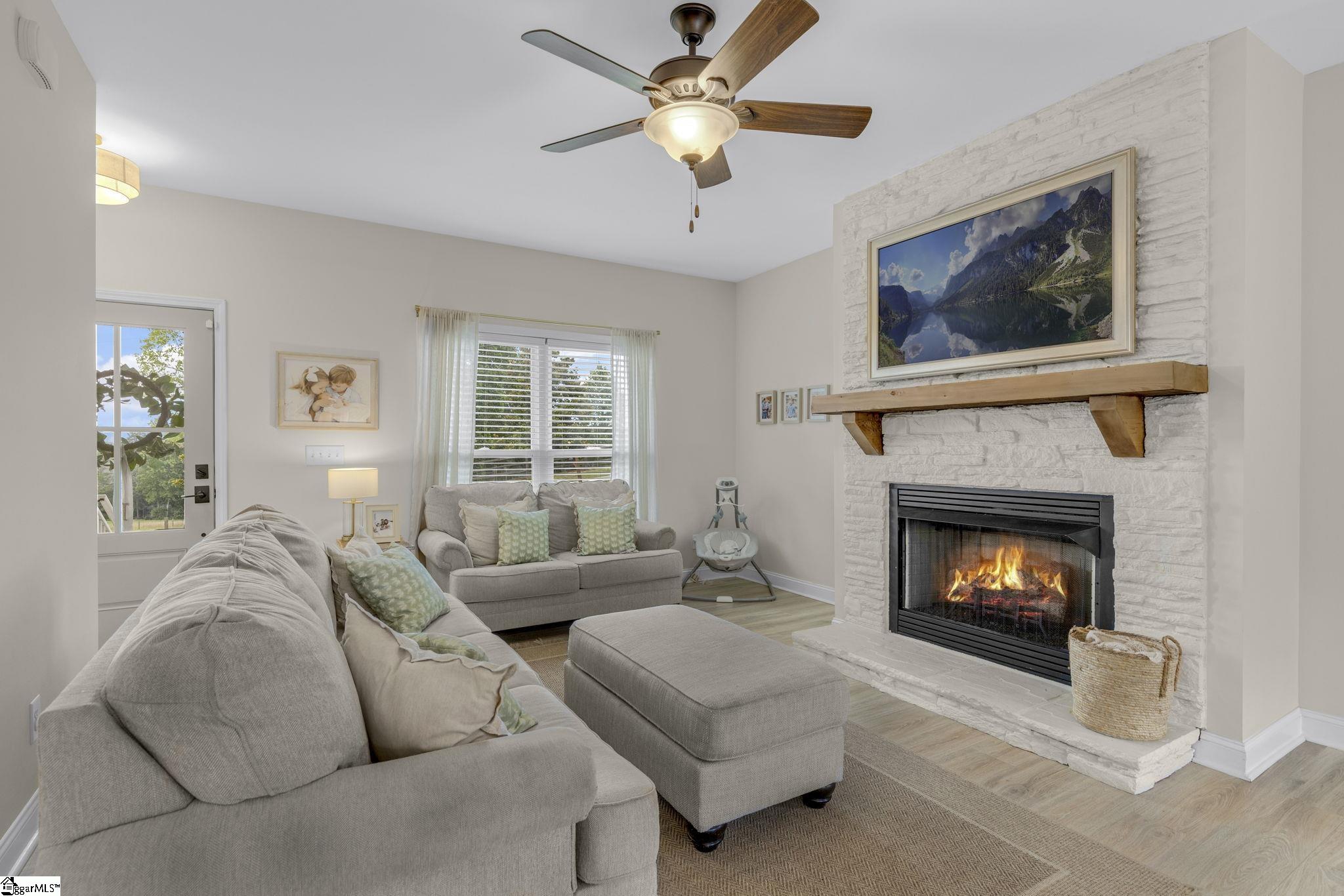 189 Hillcrest Drive Pickens, SC 29671