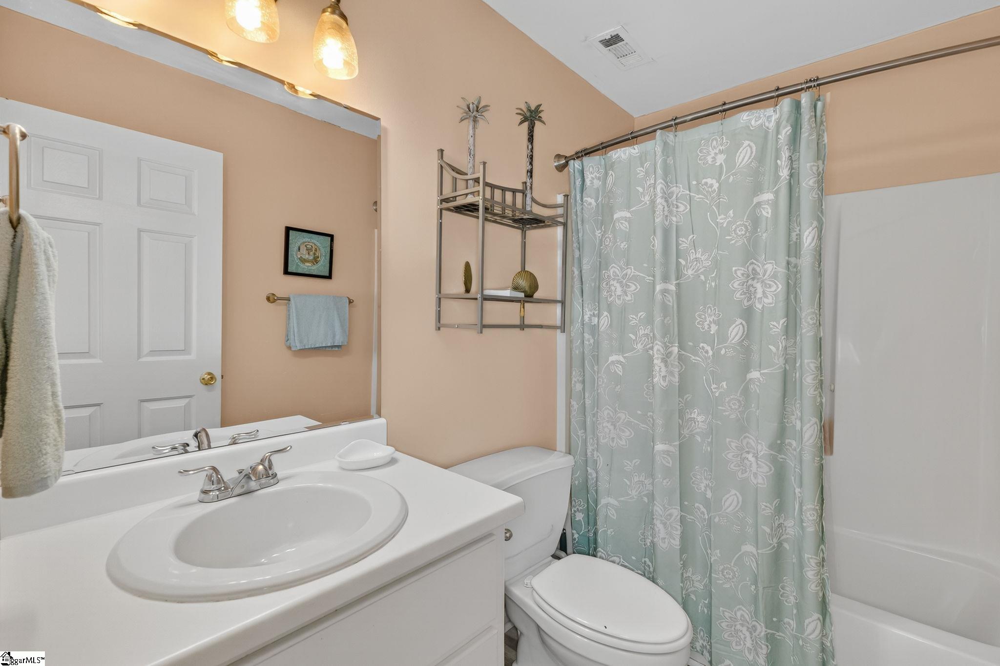 139 Hughes Street Fountain Inn, SC 29644