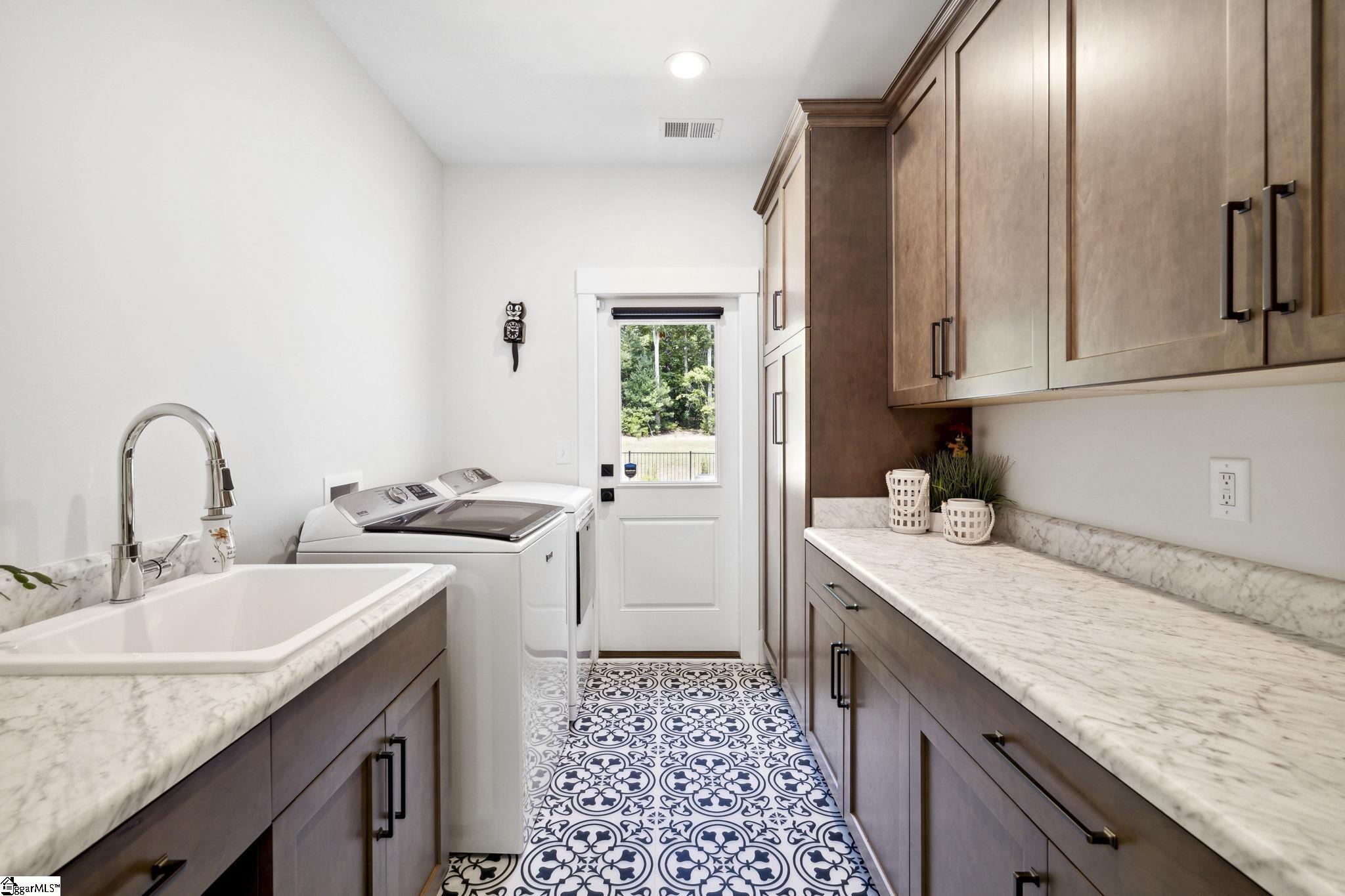 80 Stone Cottage Lane Landrum, SC 29356