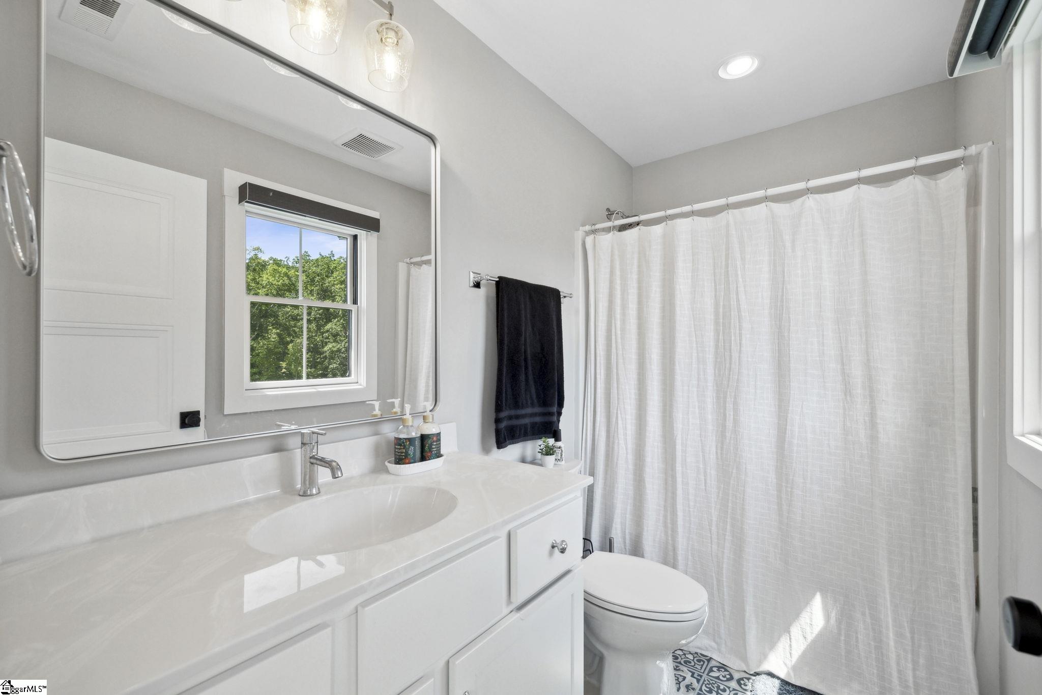 80 Stone Cottage Lane Landrum, SC 29356