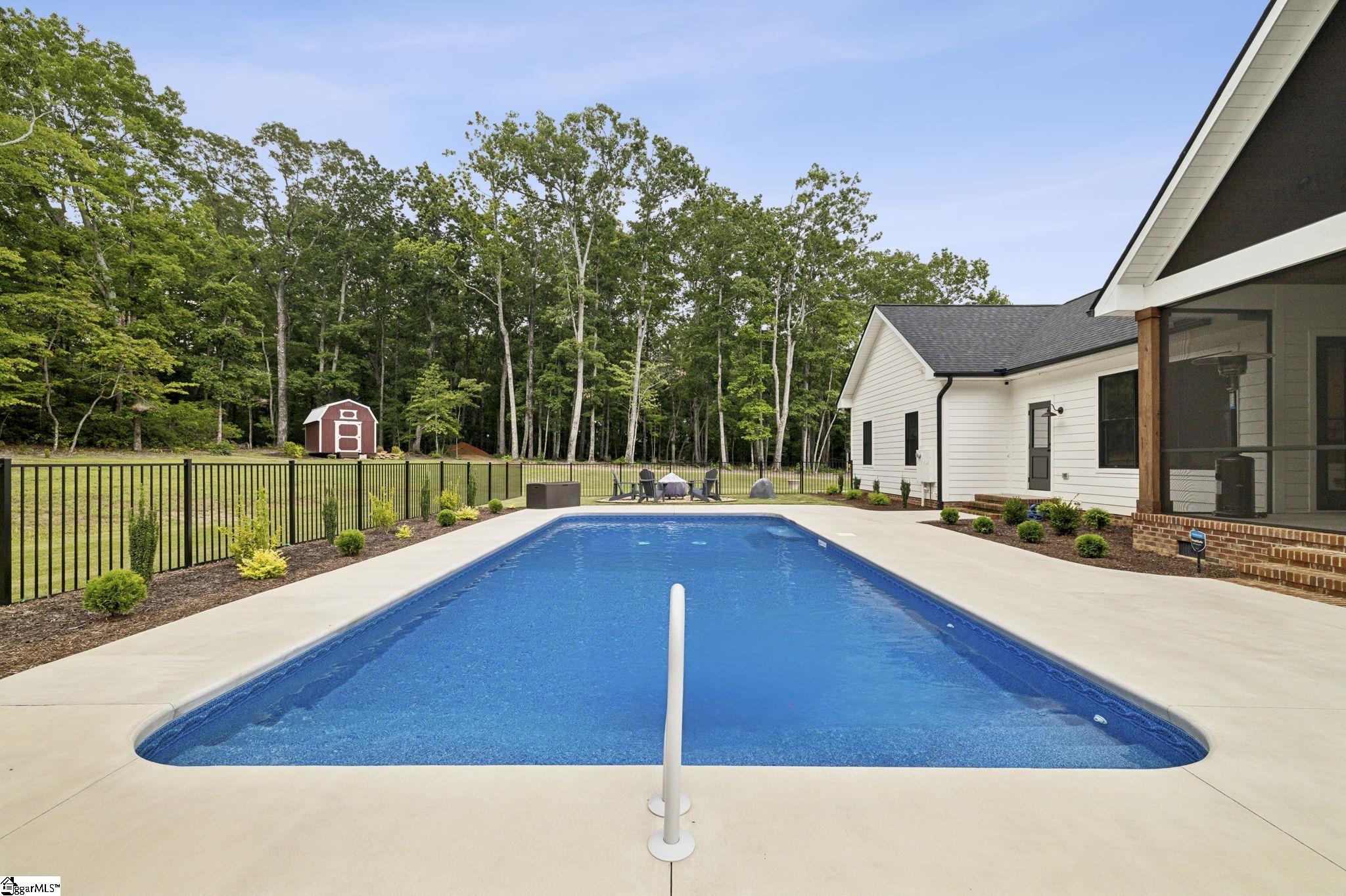 80 Stone Cottage Lane Landrum, SC 29356