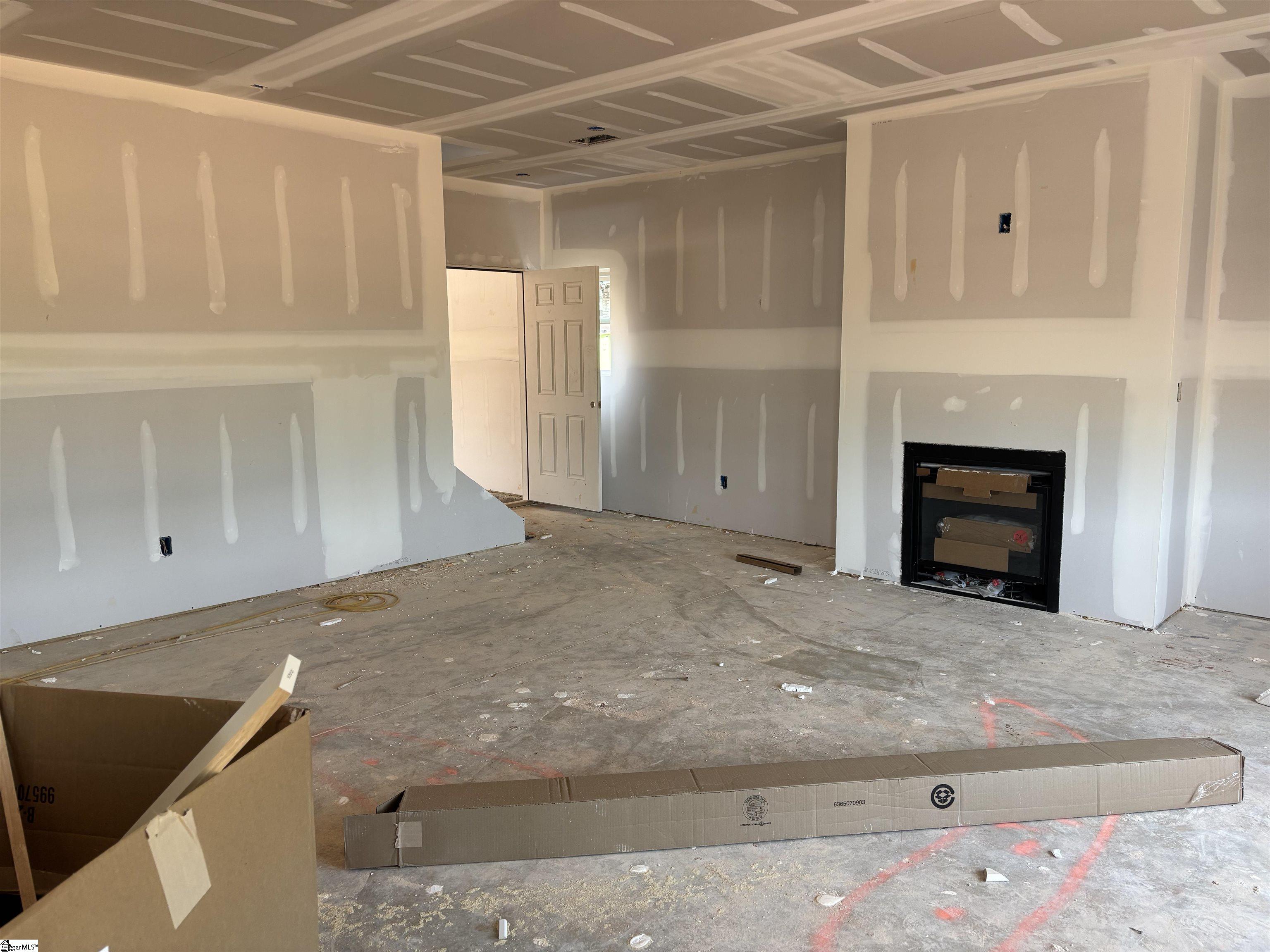 2013 Halton Oaks Drive Spartanburg, SC 29303