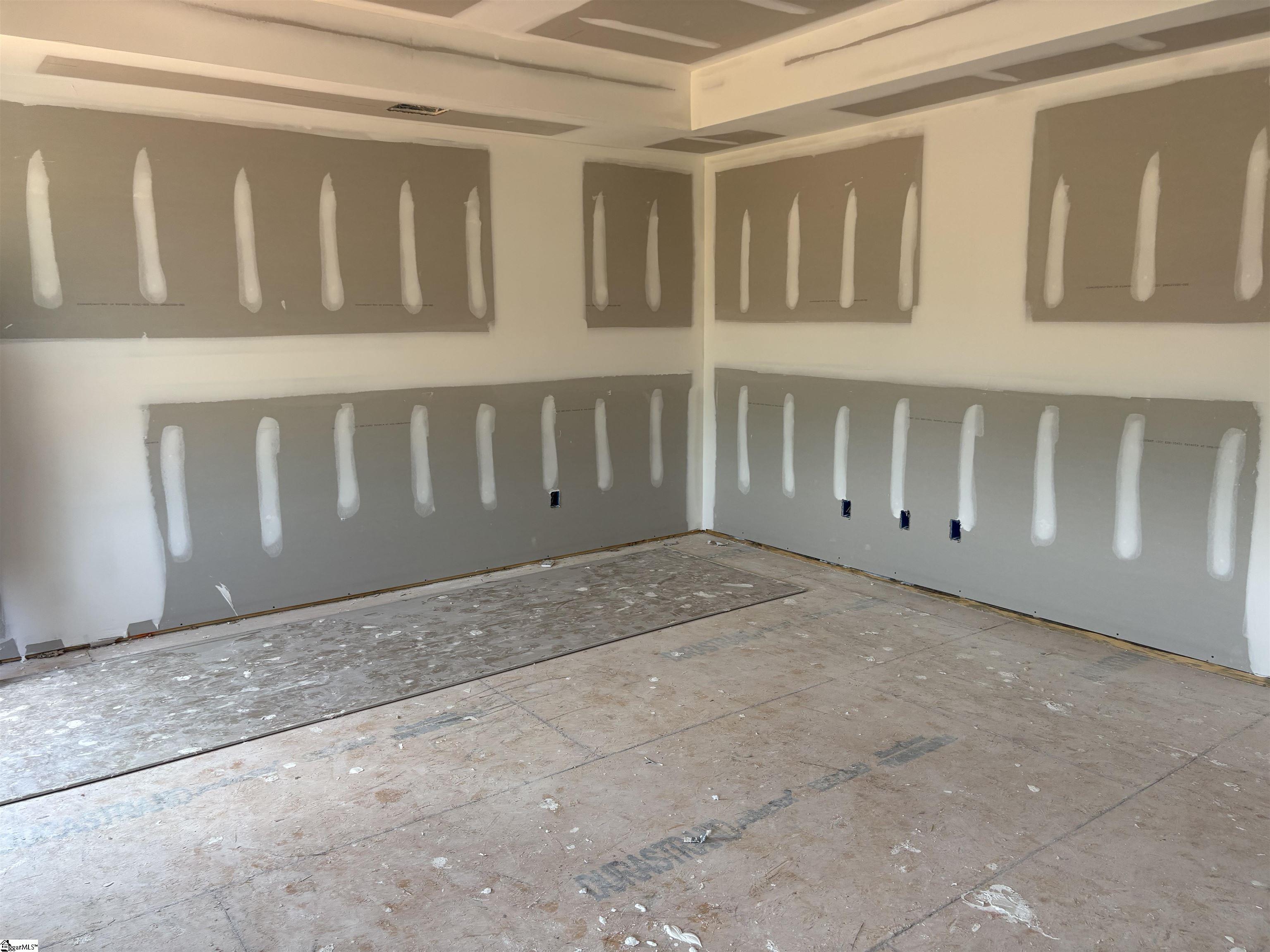 2013 Halton Oaks Drive Spartanburg, SC 29303