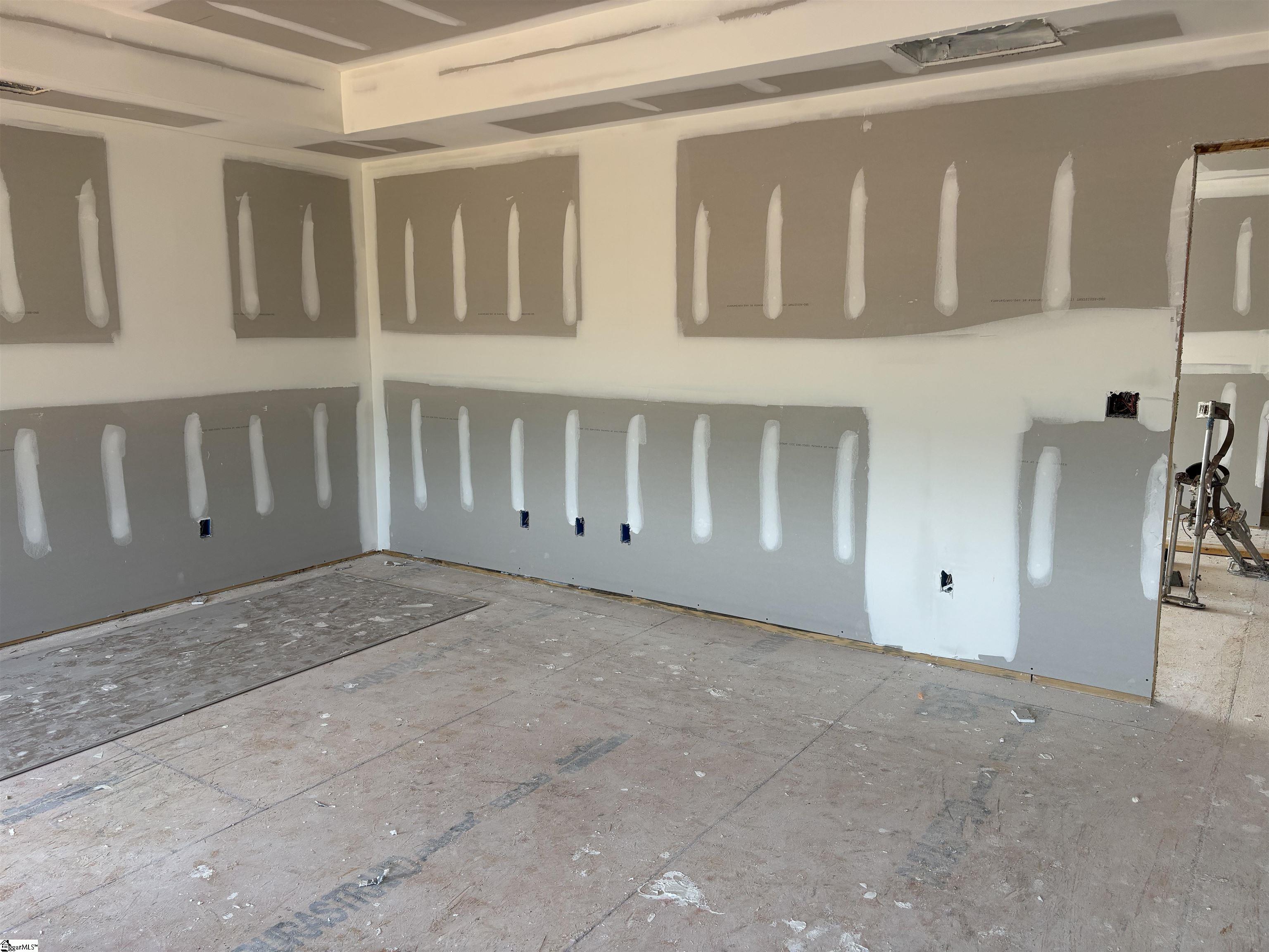2013 Halton Oaks Drive Spartanburg, SC 29303