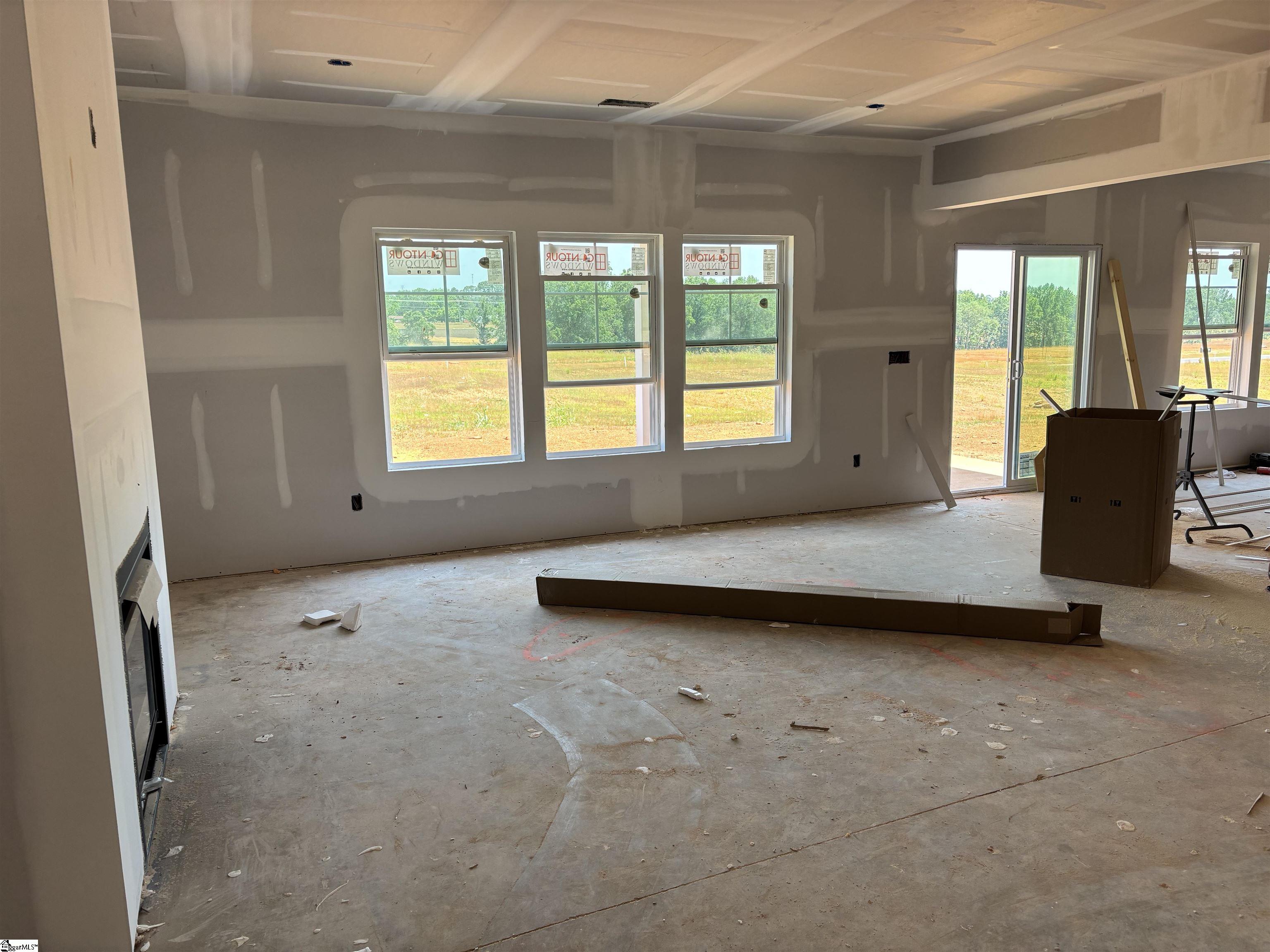 2013 Halton Oaks Drive Spartanburg, SC 29303