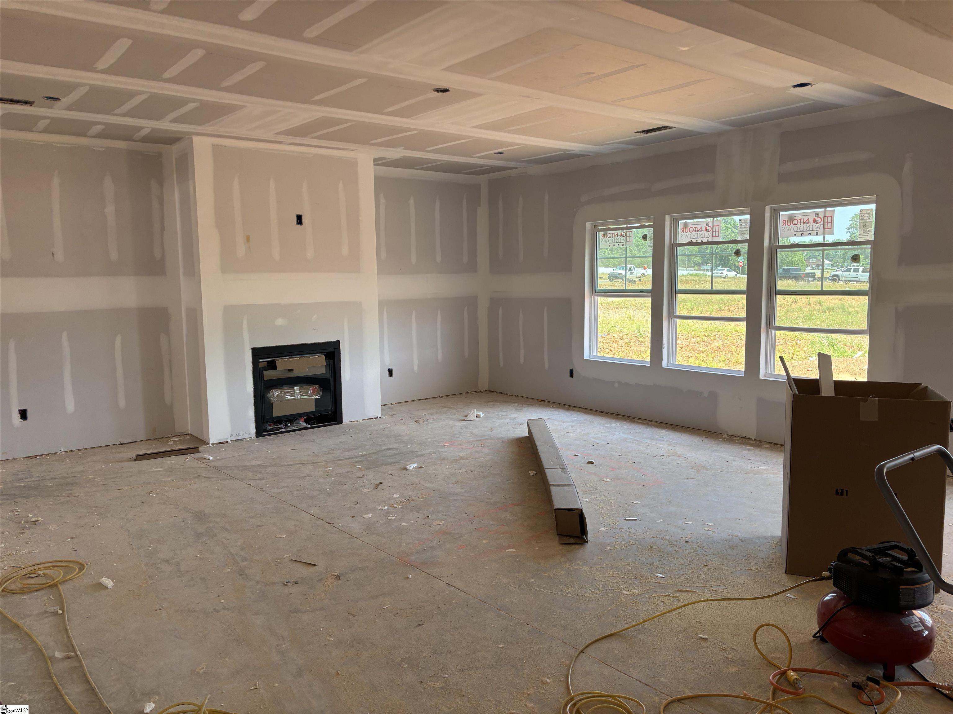 2013 Halton Oaks Drive Spartanburg, SC 29303