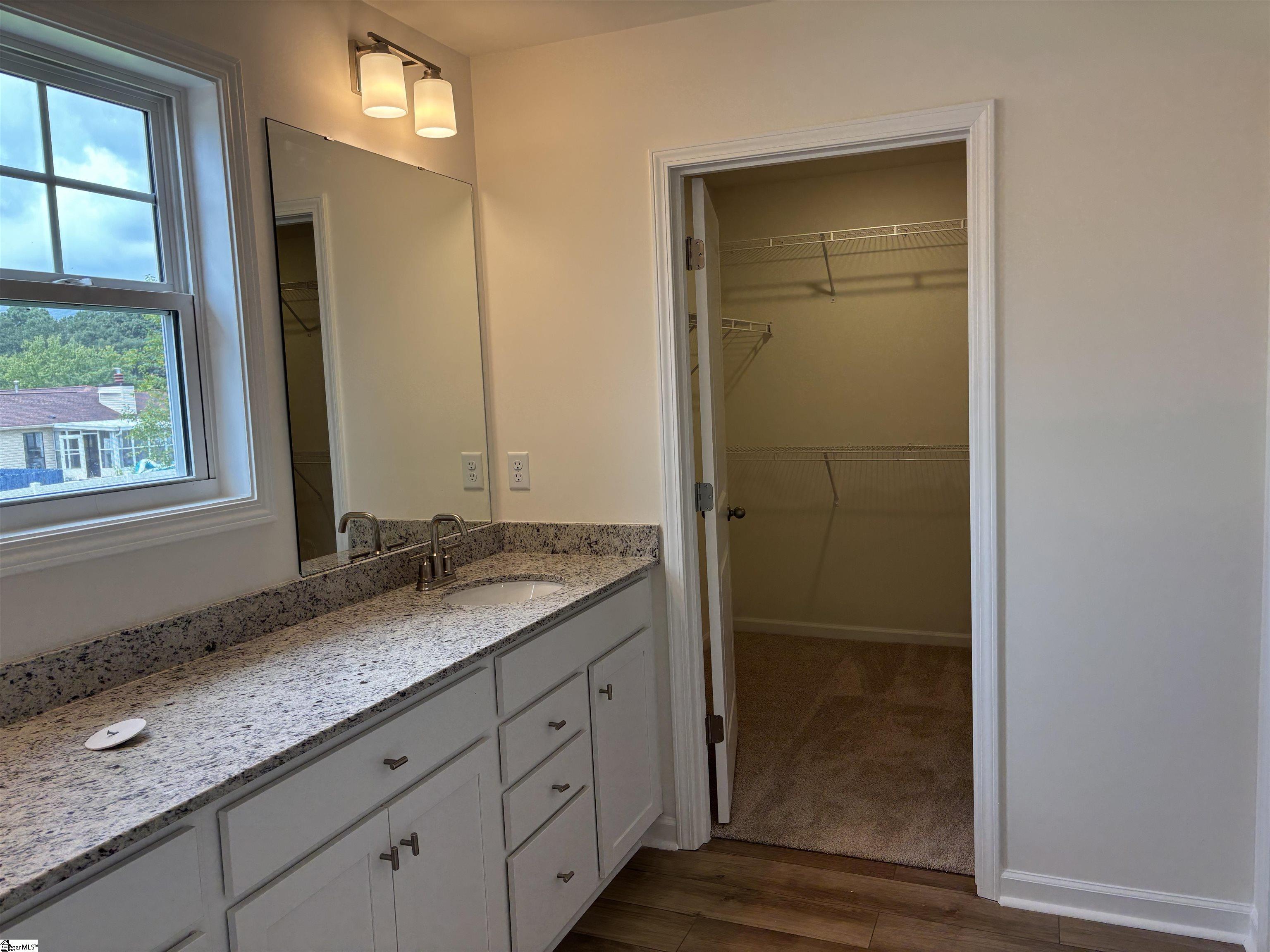 2014 Halton Oaks Drive Spartanburg, SC 29303