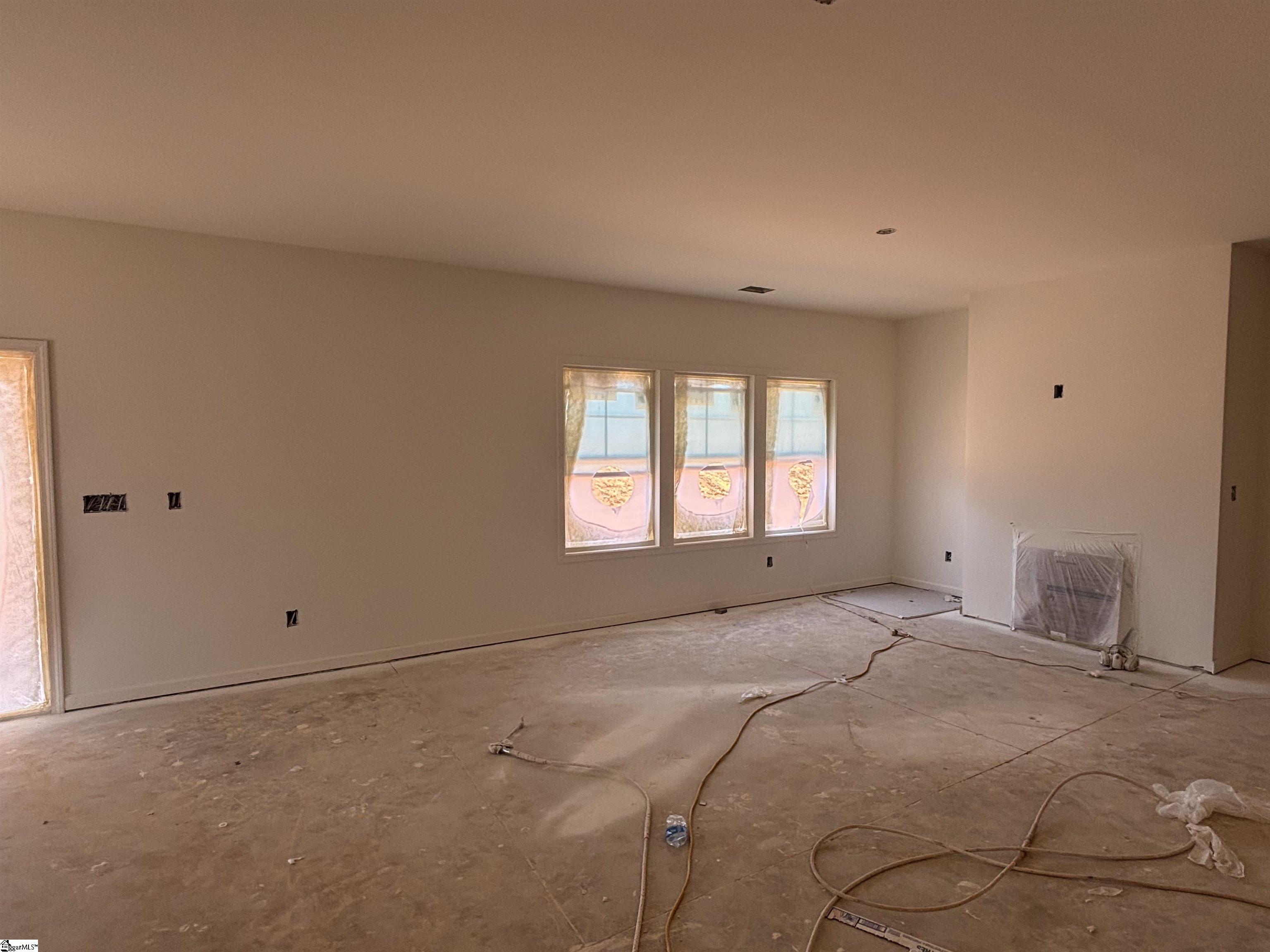 2014 Halton Oaks Drive Spartanburg, SC 29303