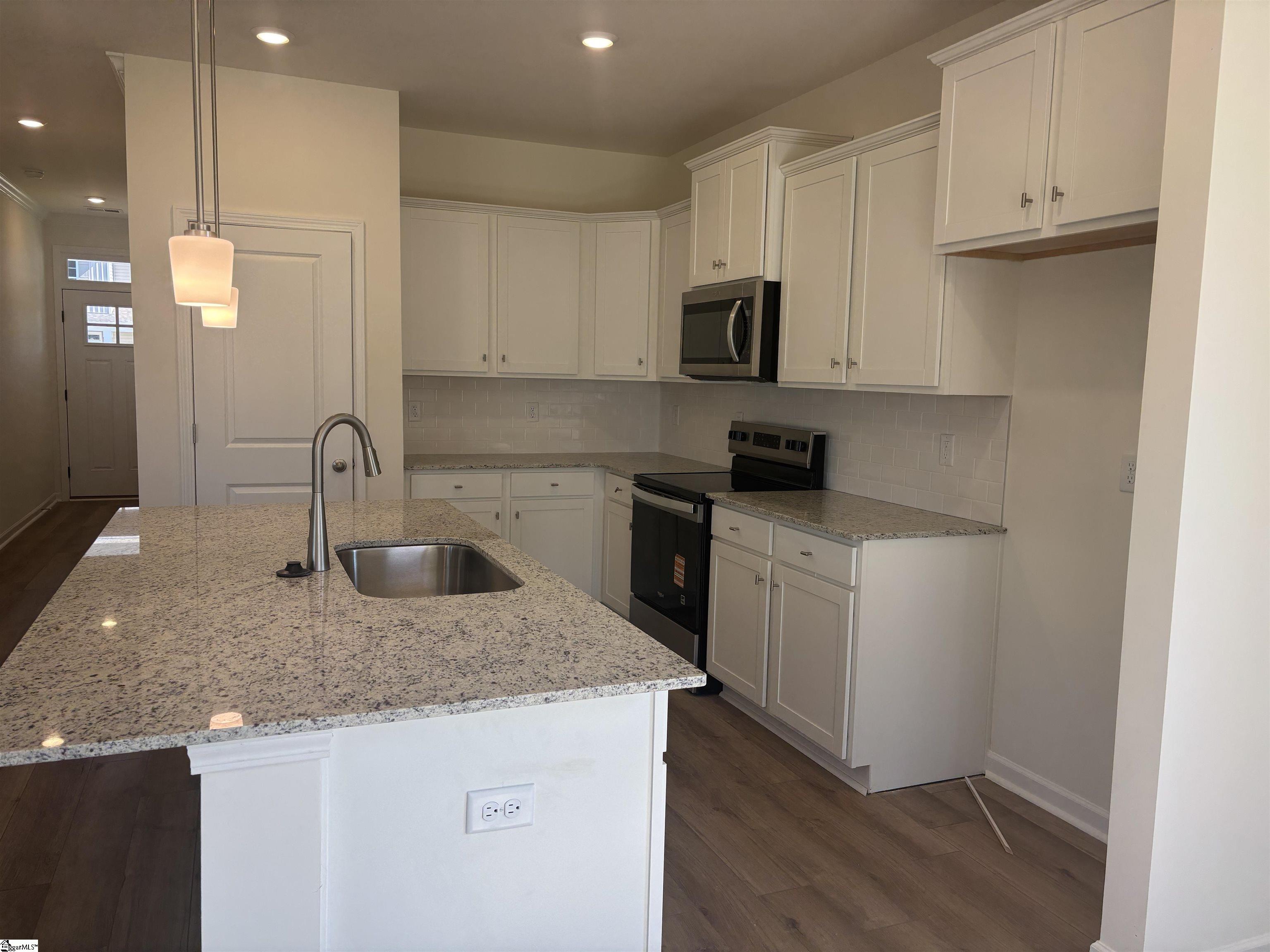 2014 Halton Oaks Drive Spartanburg, SC 29303