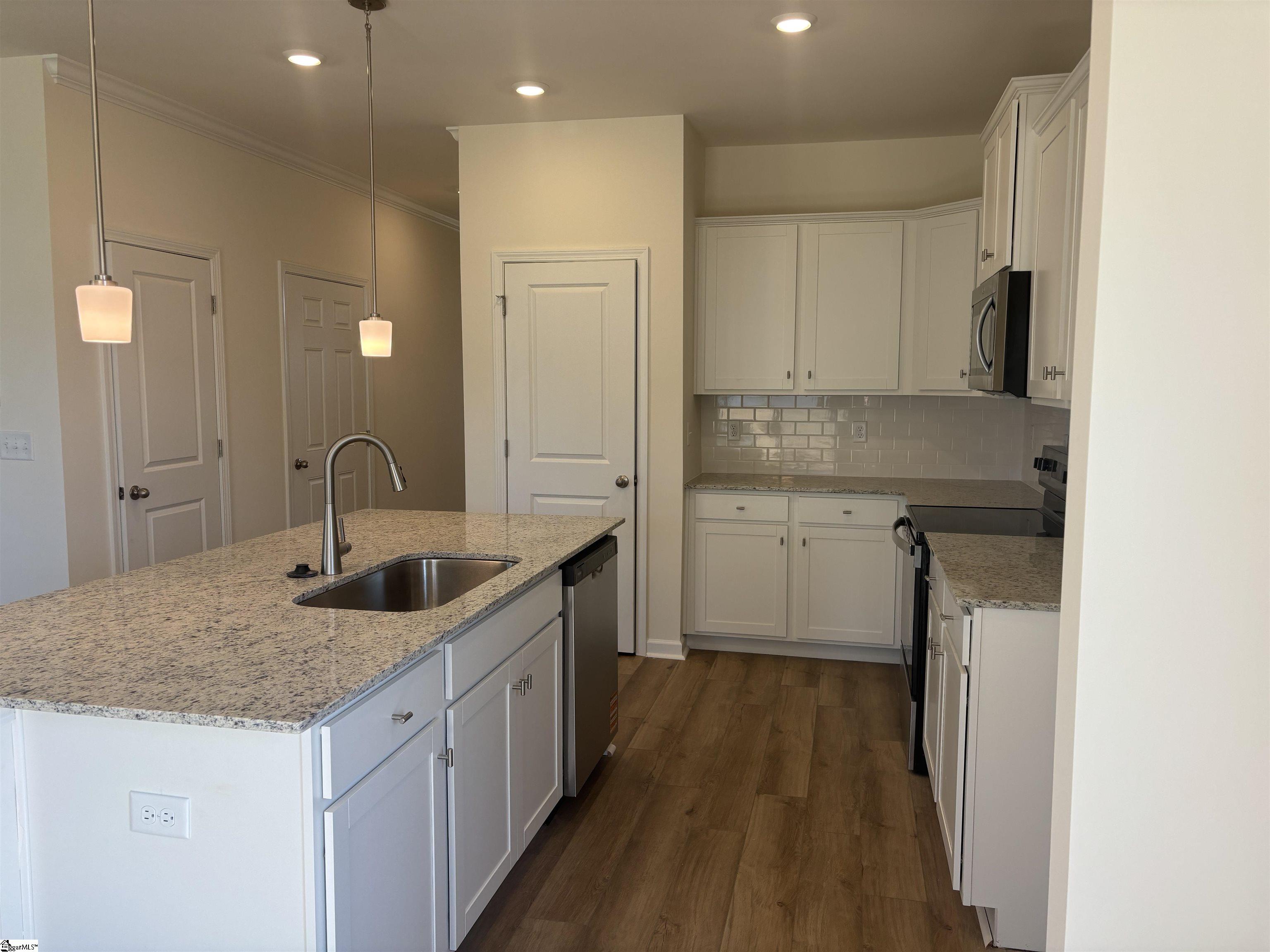 2014 Halton Oaks Drive Spartanburg, SC 29303