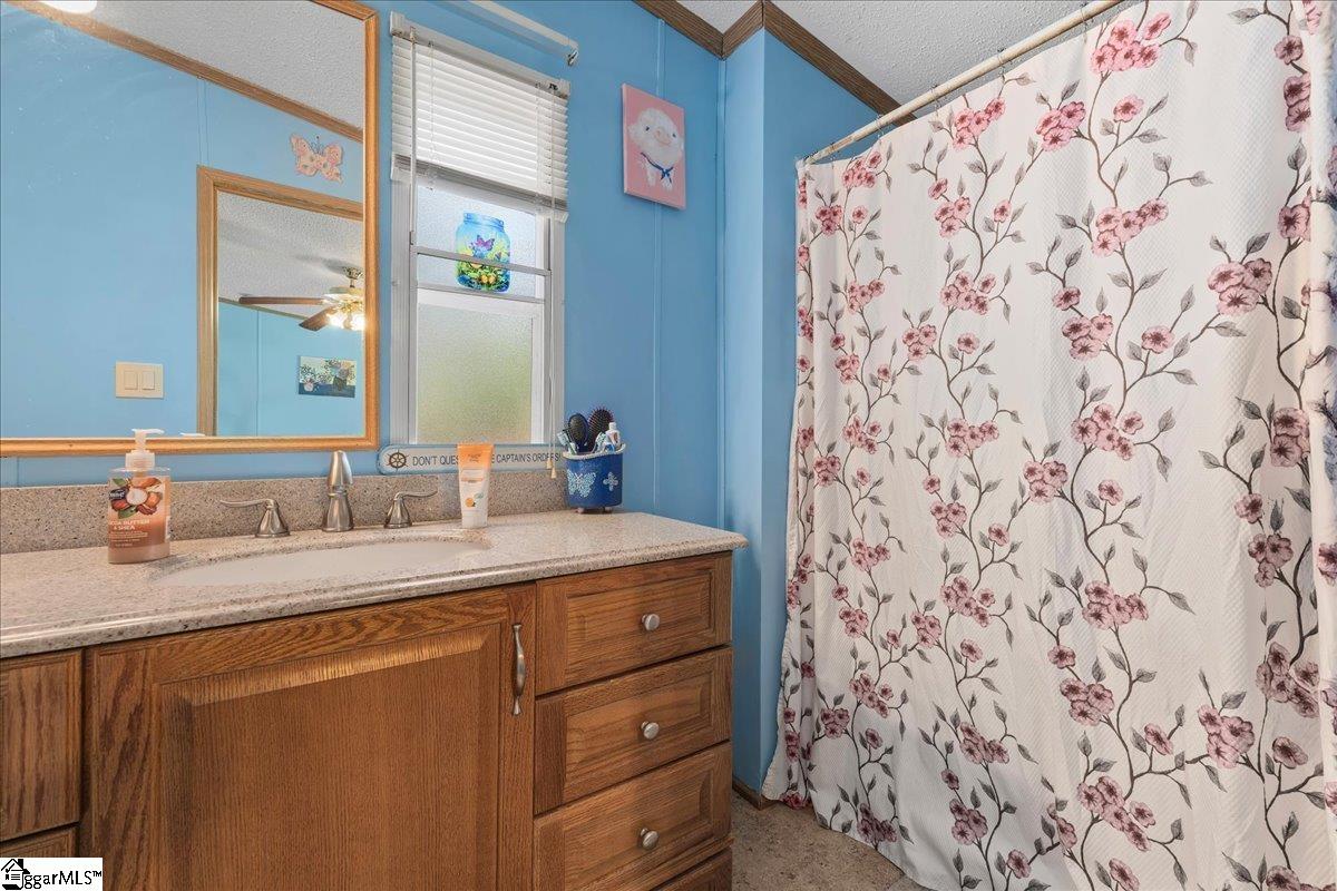 36 Gibson Oaks Drive Greer, SC 29651