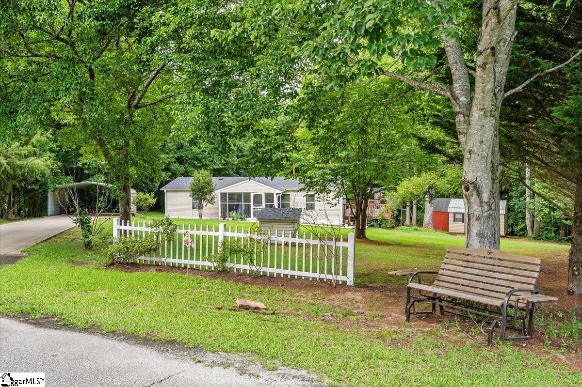 36 Gibson Oaks Drive Greer, SC 29651