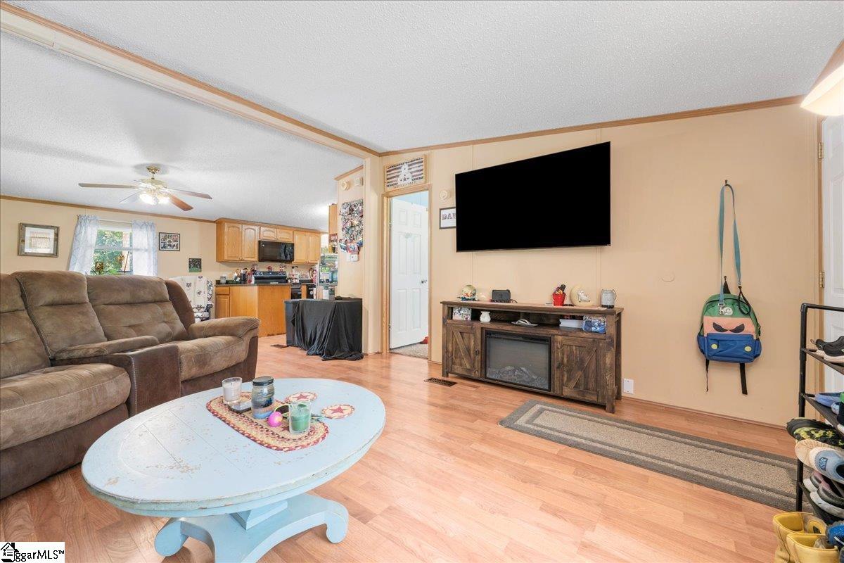 36 Gibson Oaks Drive Greer, SC 29651