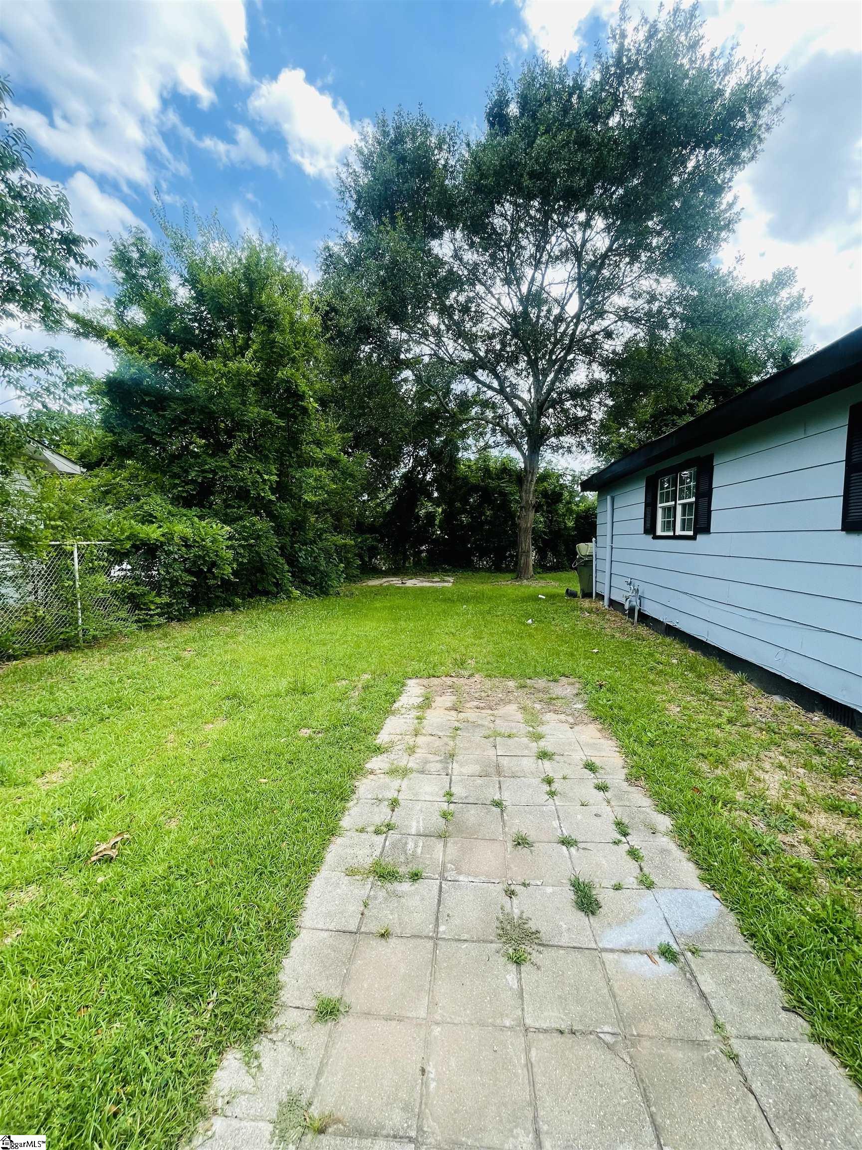1547 Farley Avenue Extension Spartanburg, SC 29306