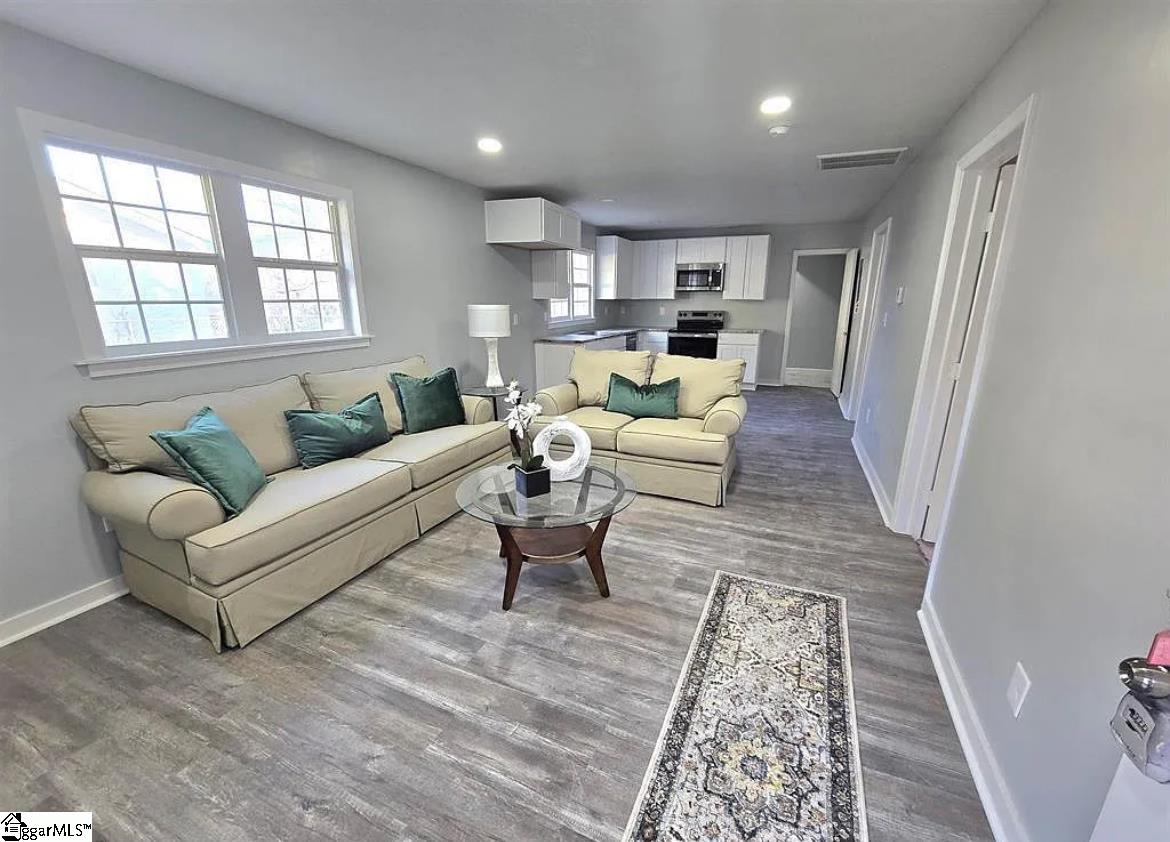 1547 Farley Avenue Extension Spartanburg, SC 29306