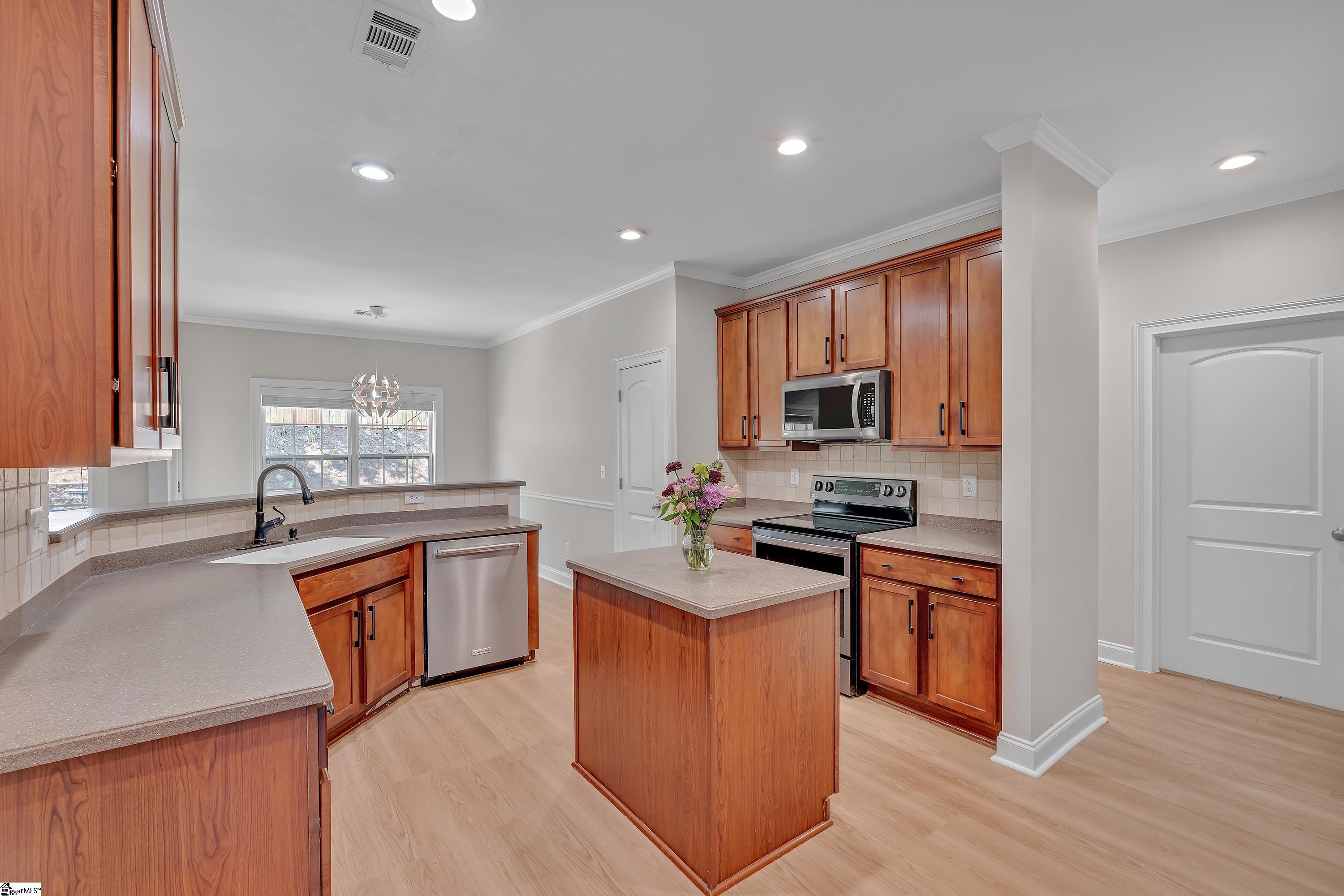 9 Raven Falls Lane Simpsonville, SC 29681