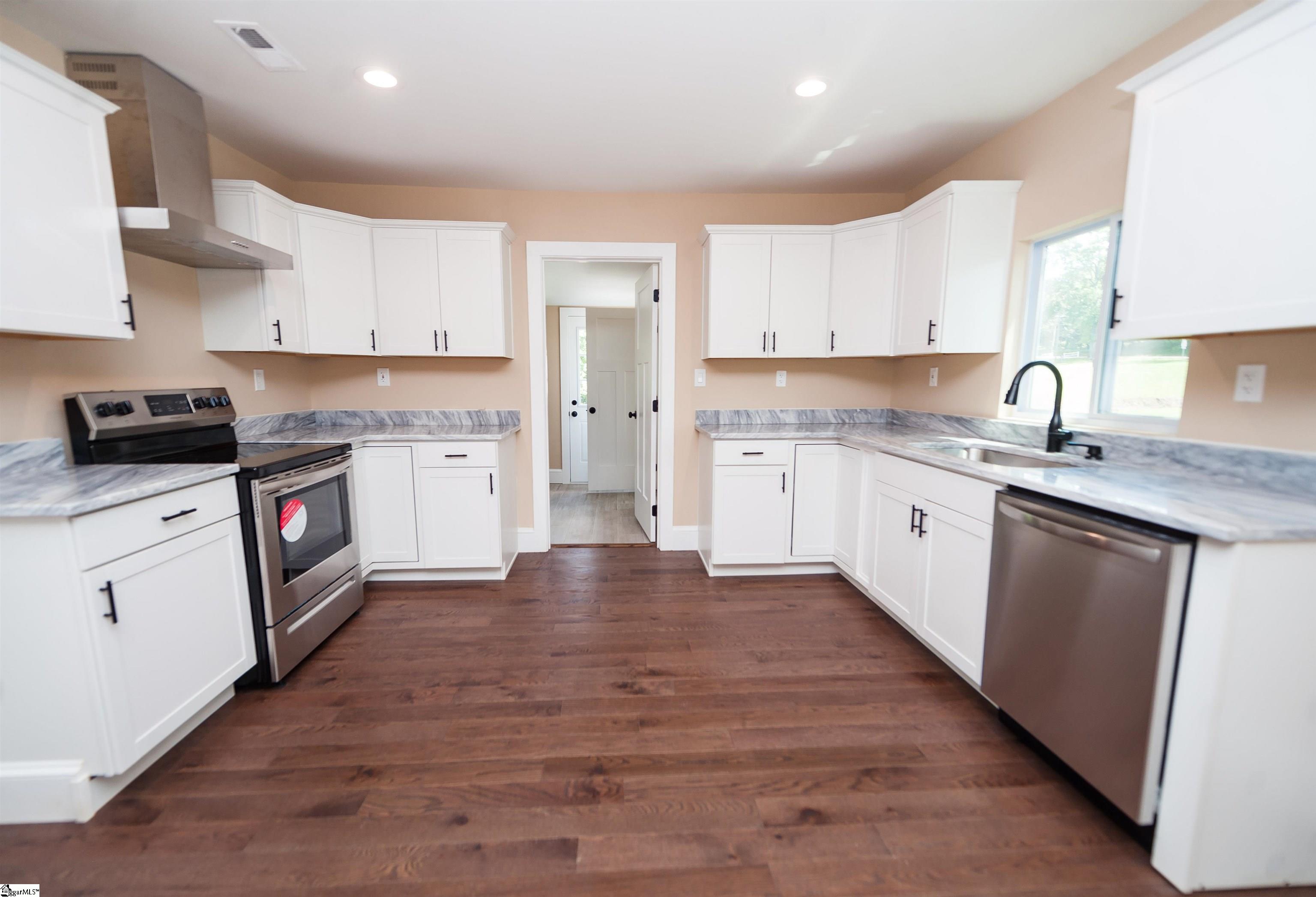 114 Montgomery Street Campobello, SC 29322