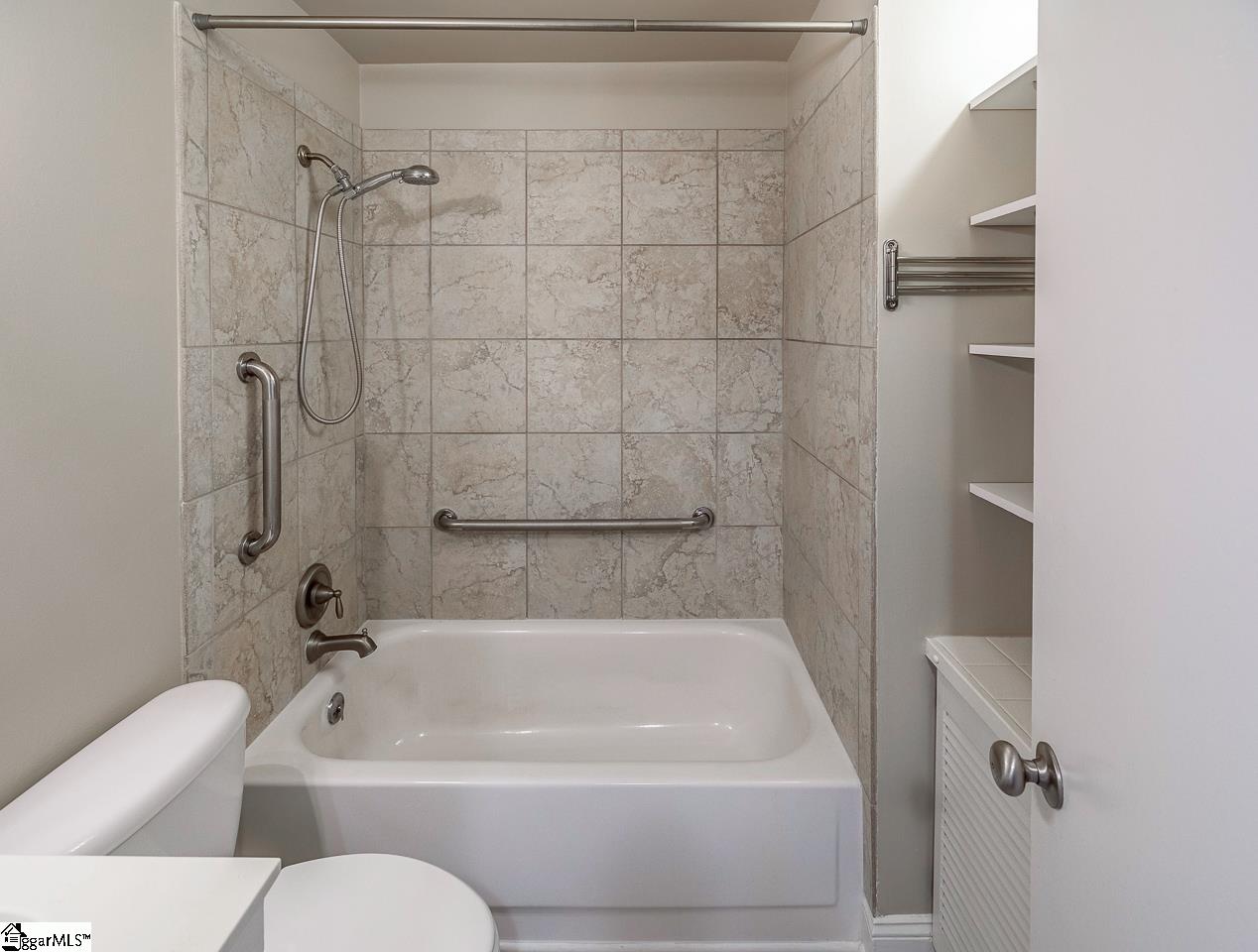 2530 E North Street UNIT Unit 11E Greenville, SC 29615