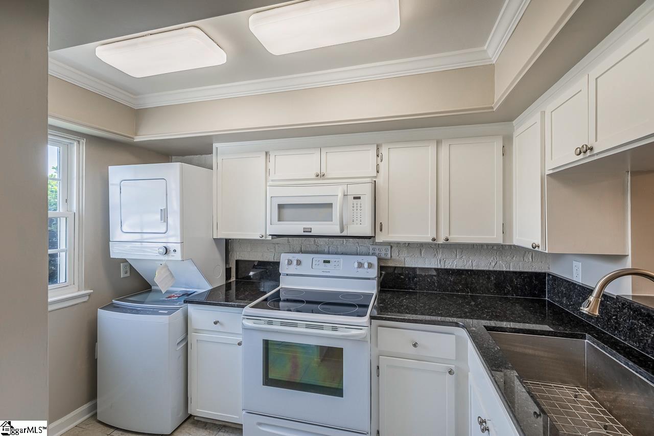 2530 E North Street UNIT Unit 11E Greenville, SC 29615
