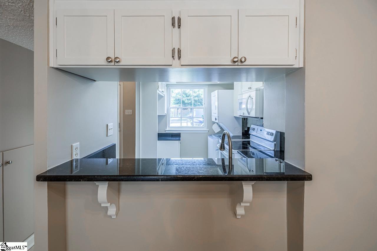 2530 E North Street UNIT Unit 11E Greenville, SC 29615