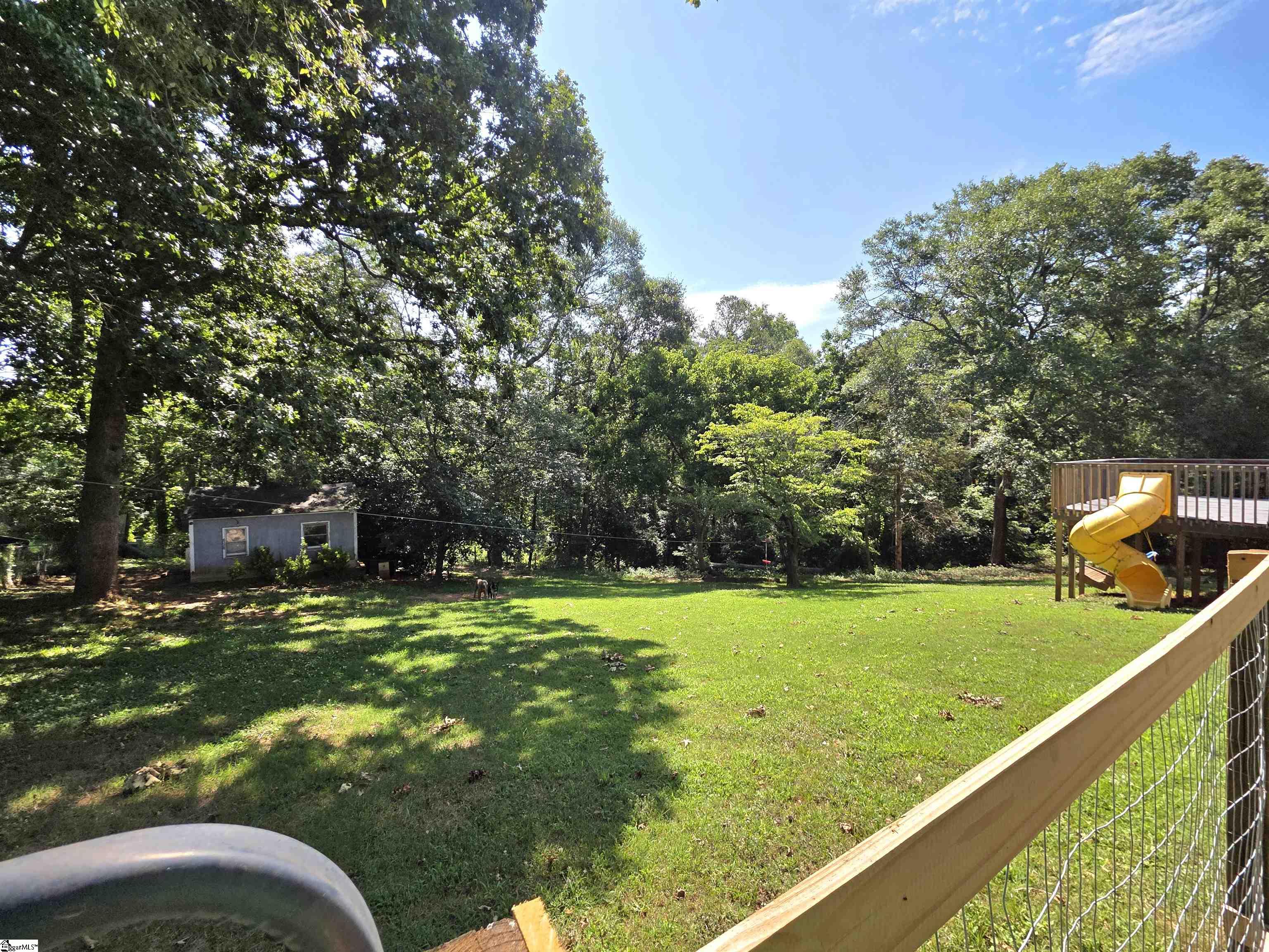 318 Country Glen Lane Pelzer, SC 29669