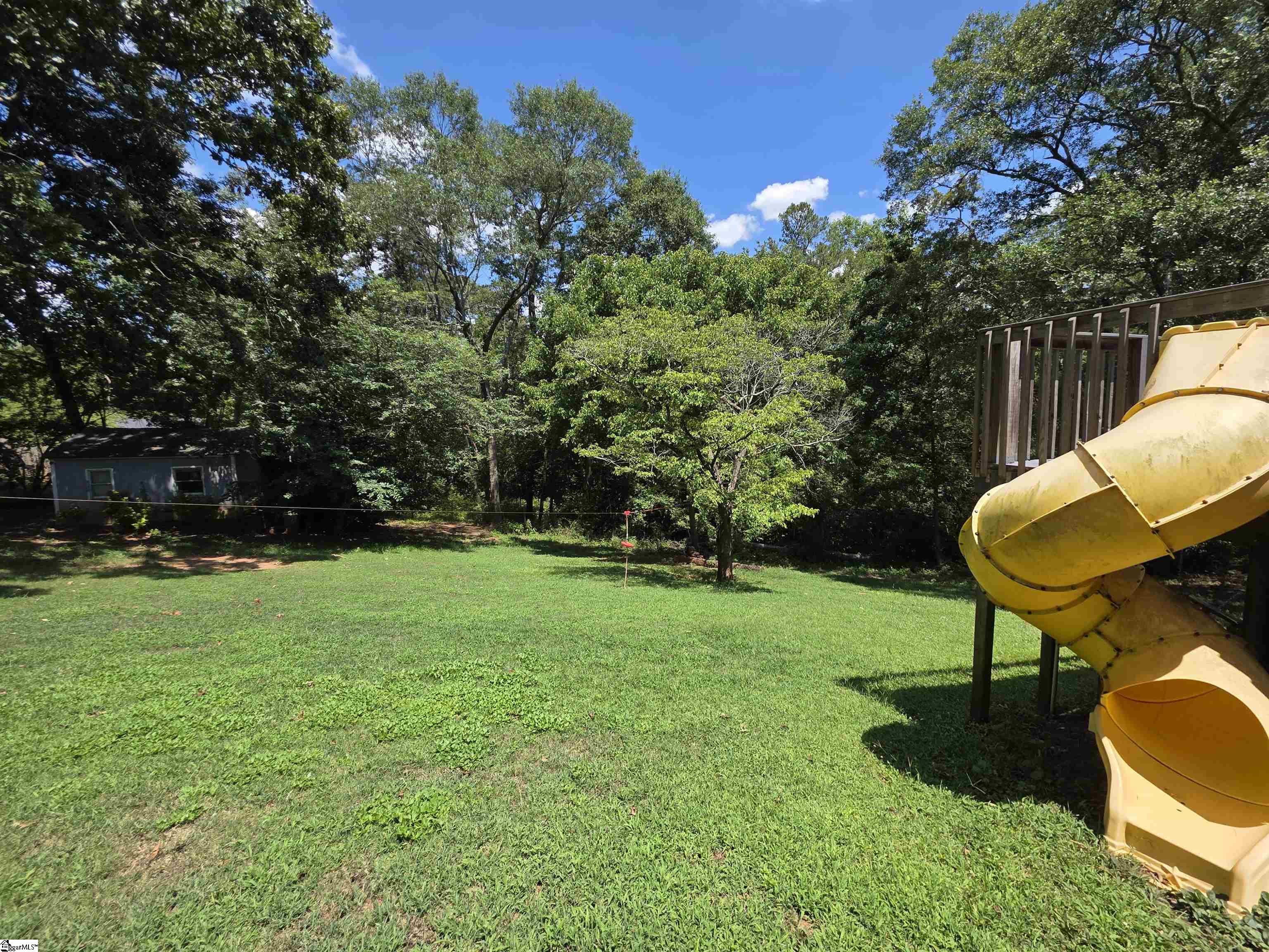 318 Country Glen Lane Pelzer, SC 29669