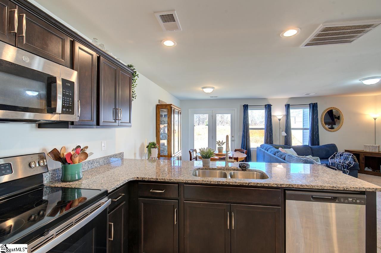 1212 Paramount Drive Lyman, SC 29365