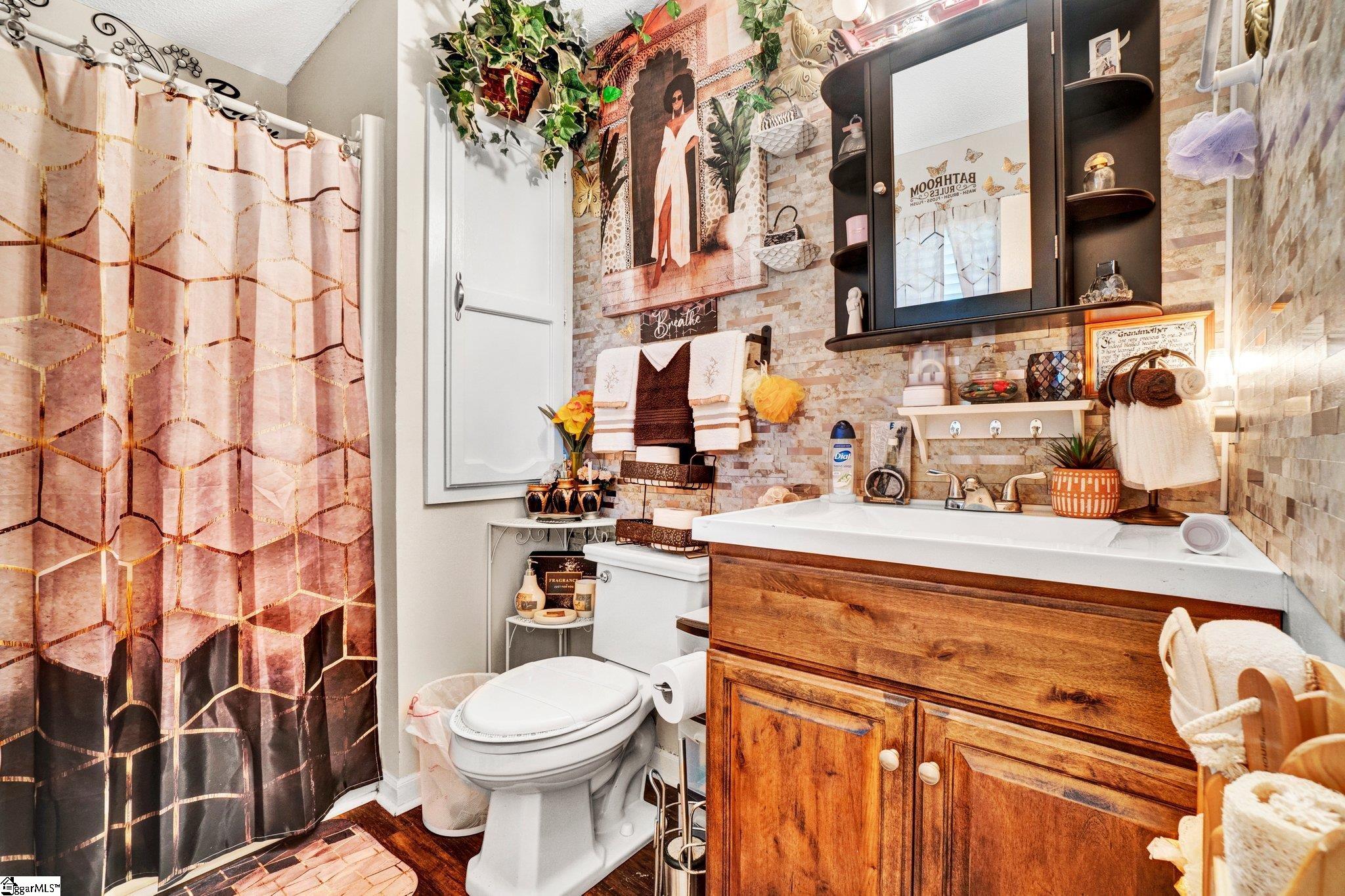 203 Evergreen Street Easley, SC 29642
