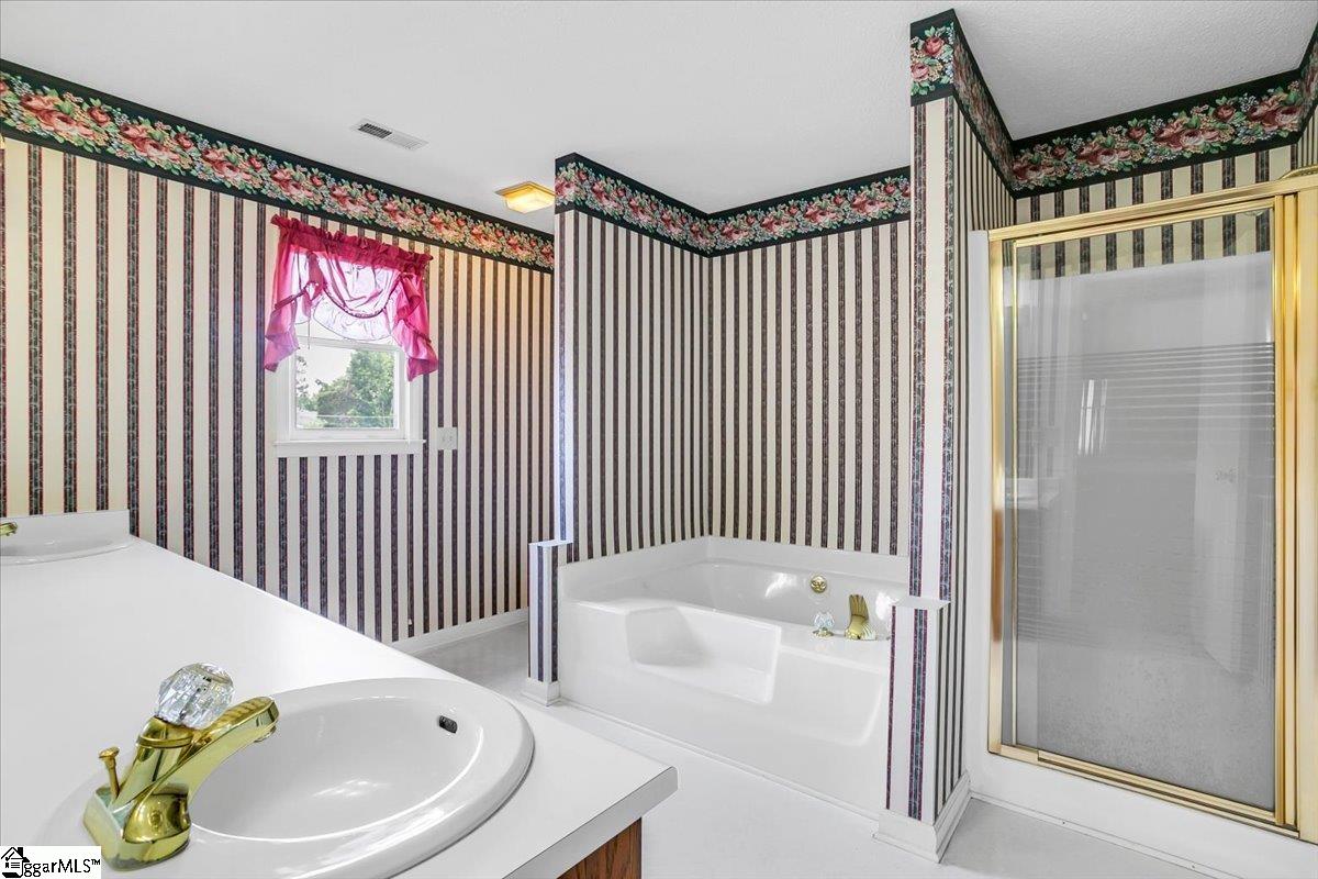 1 Foxwood Court Simpsonville, SC 29680
