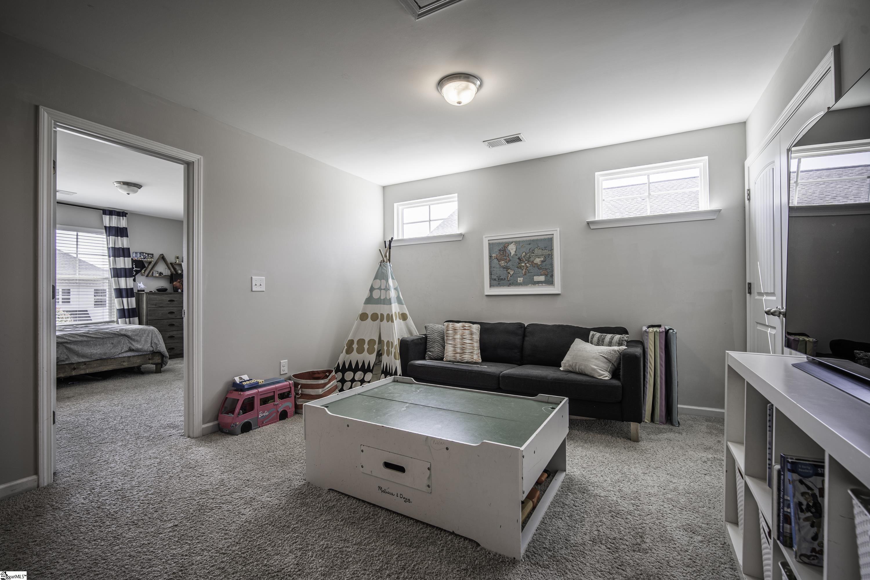 814 Camberwell Road Simpsonville, SC 29680