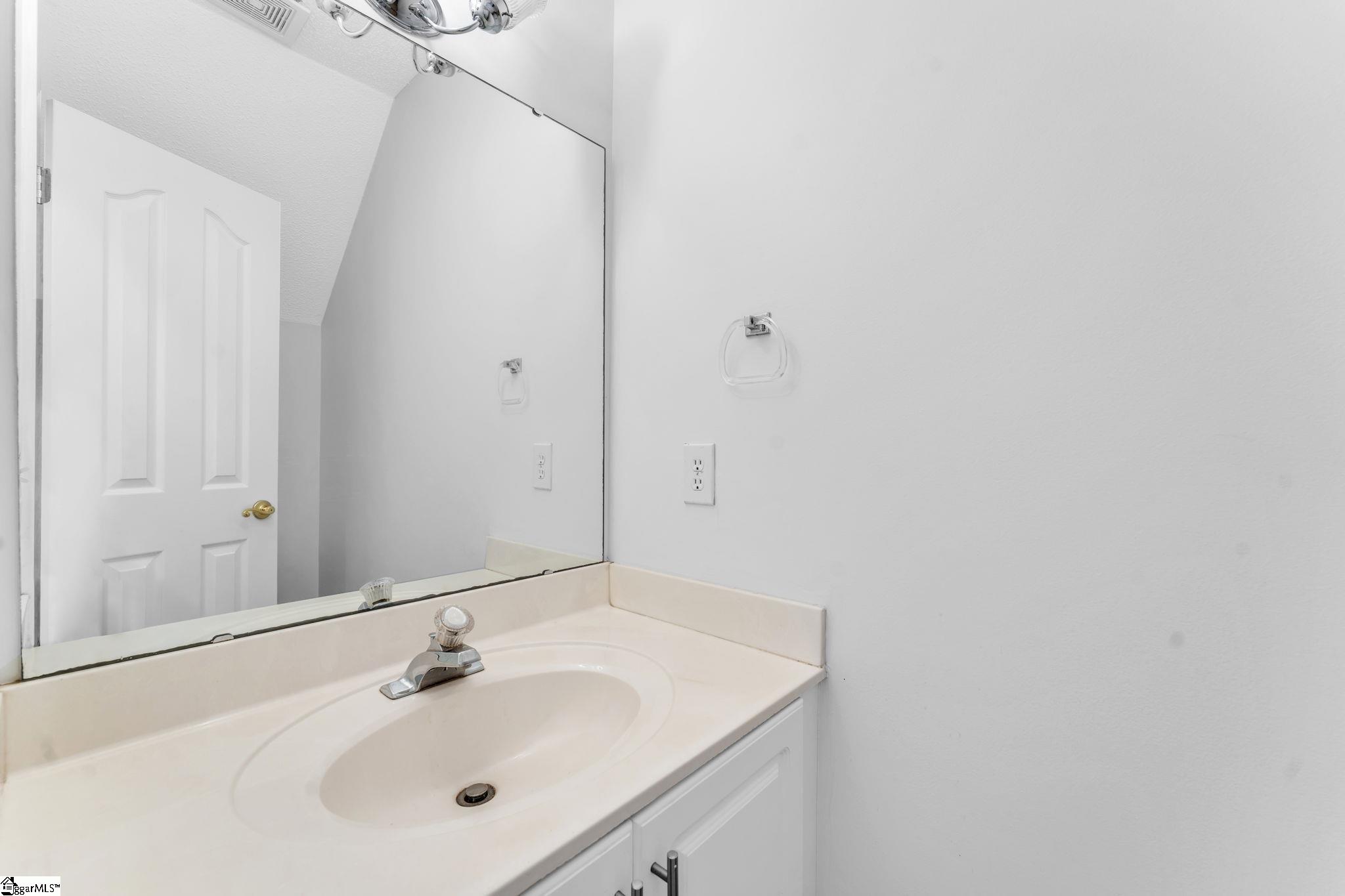 21 Glencove Court Simpsonville, SC 29681