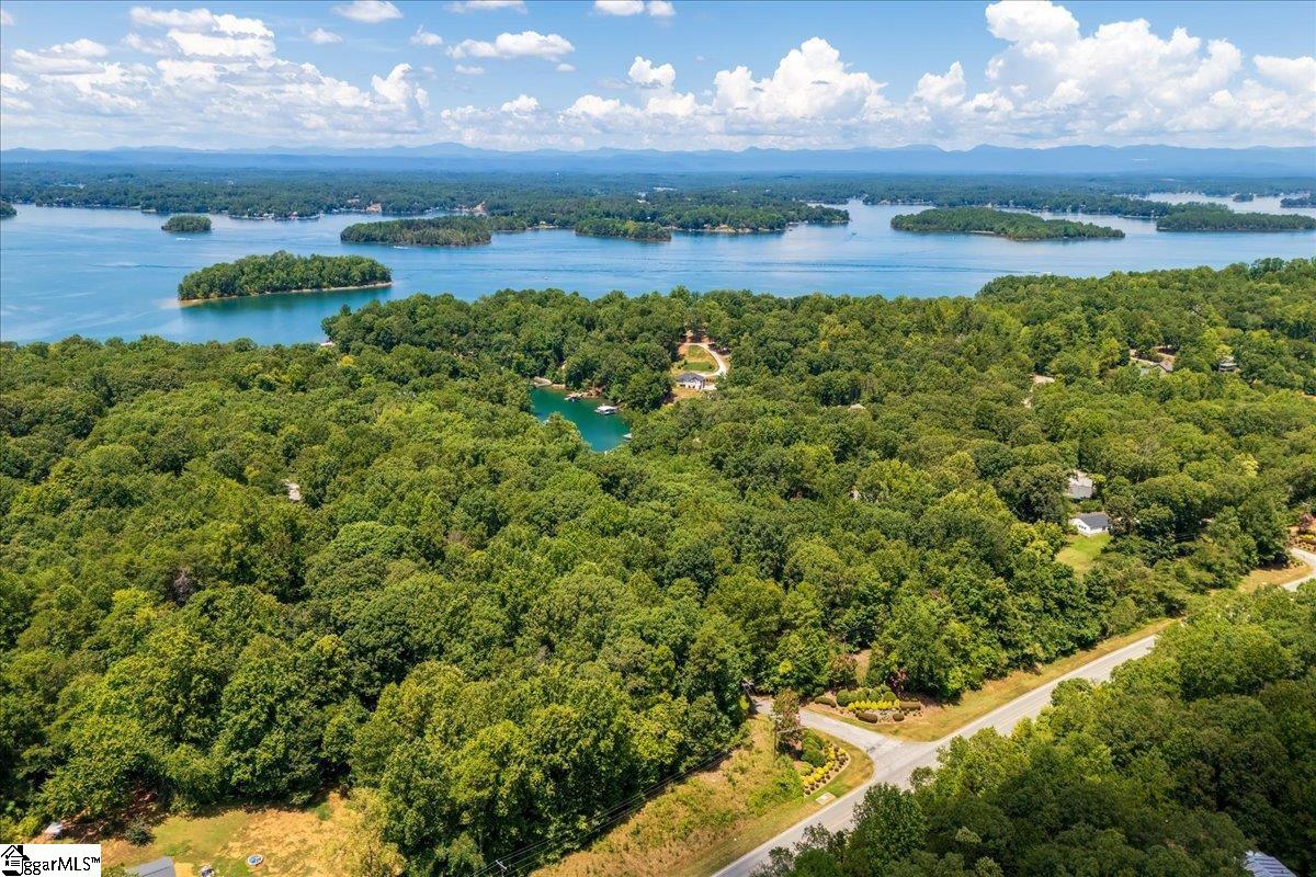 000 Cane Creek Drive Seneca, SC 29672