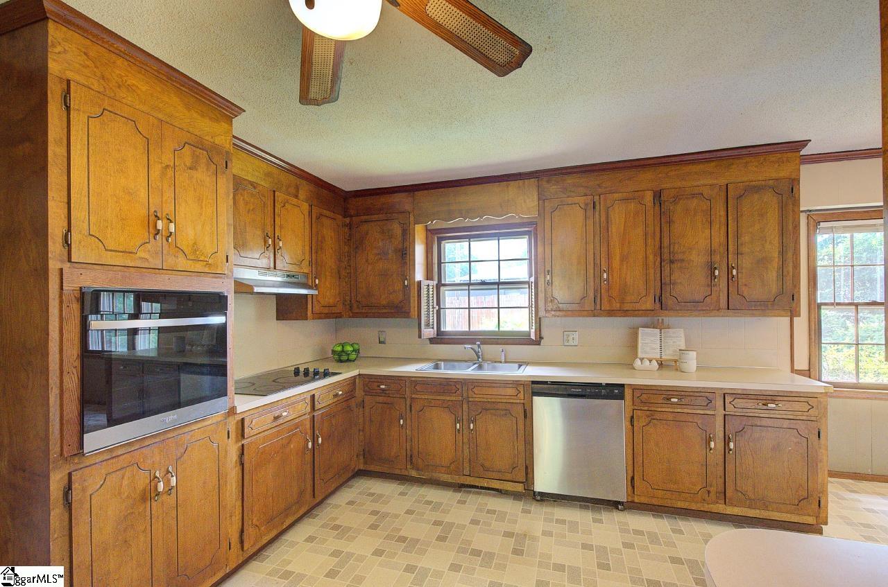 323 Maria Drive Anderson, SC 29625